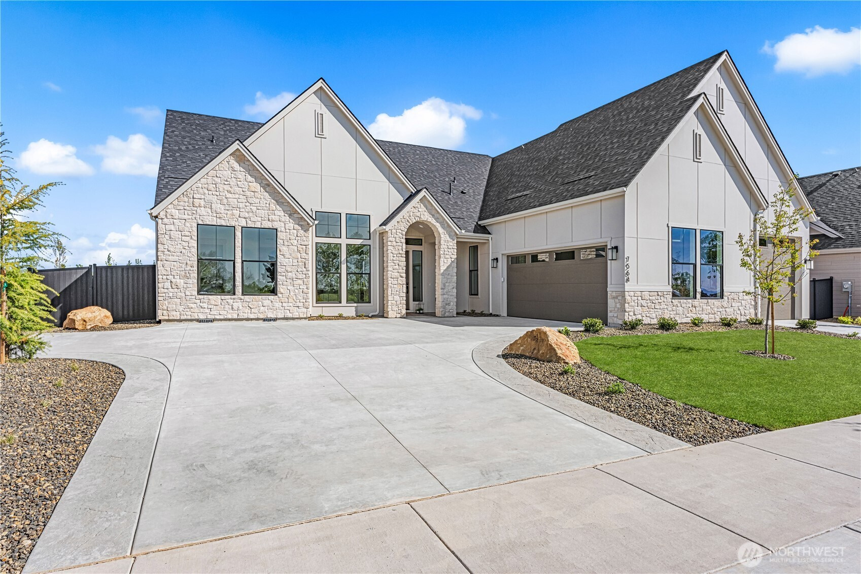 15281 210th Avenue E, Bonney Lake, WA 98391