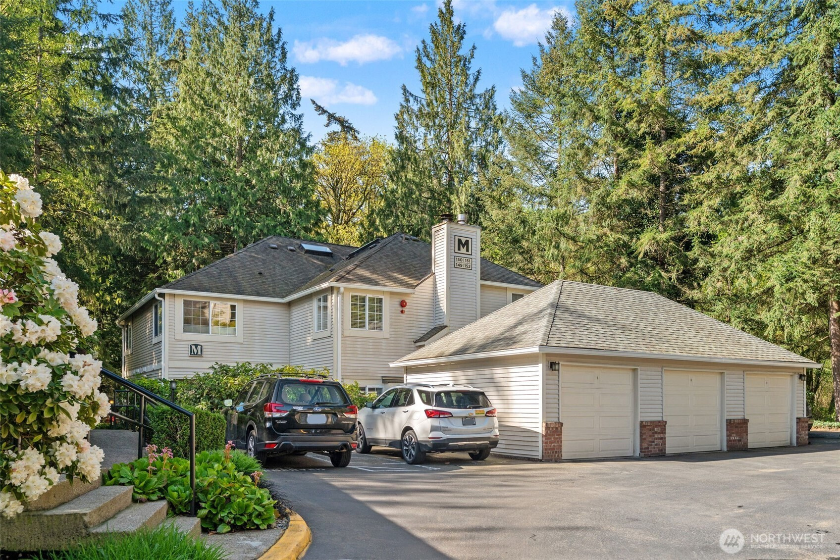 10909 Avondale Street NE, Redmond, WA 98052