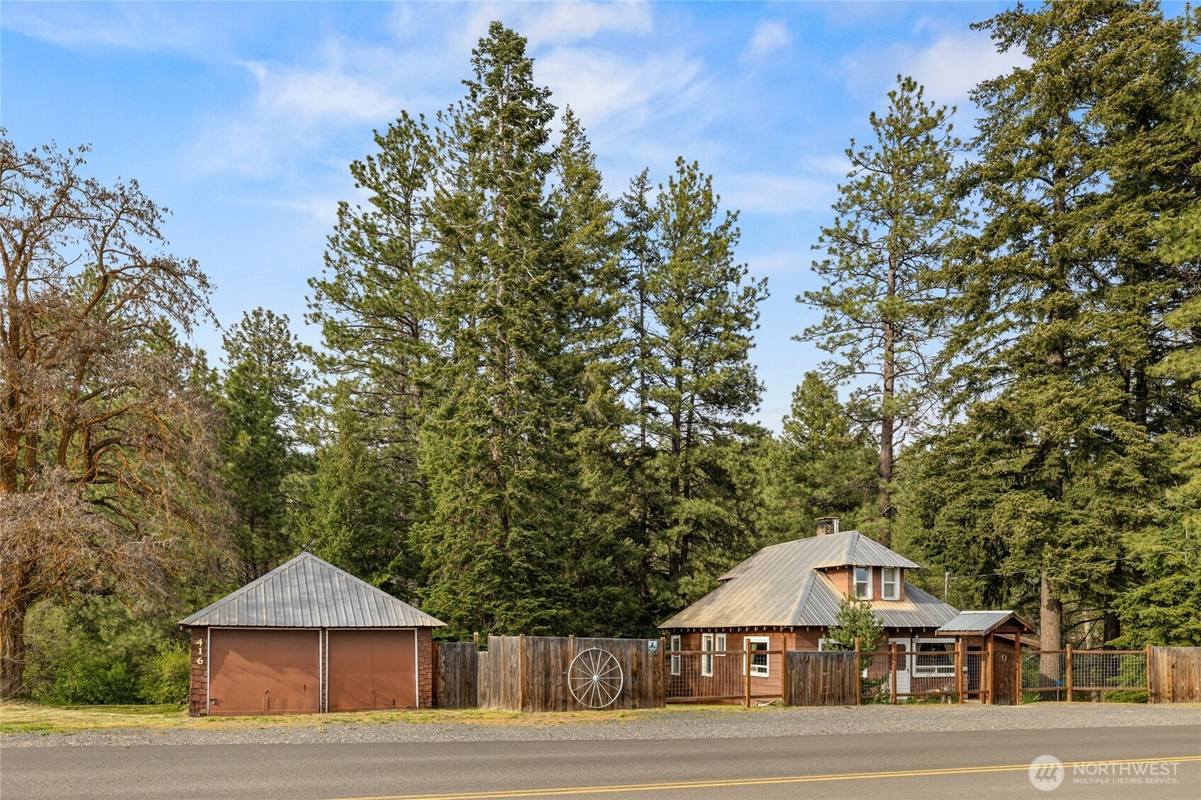 416 W Fifth Street, Cle Elum, WA 98922
