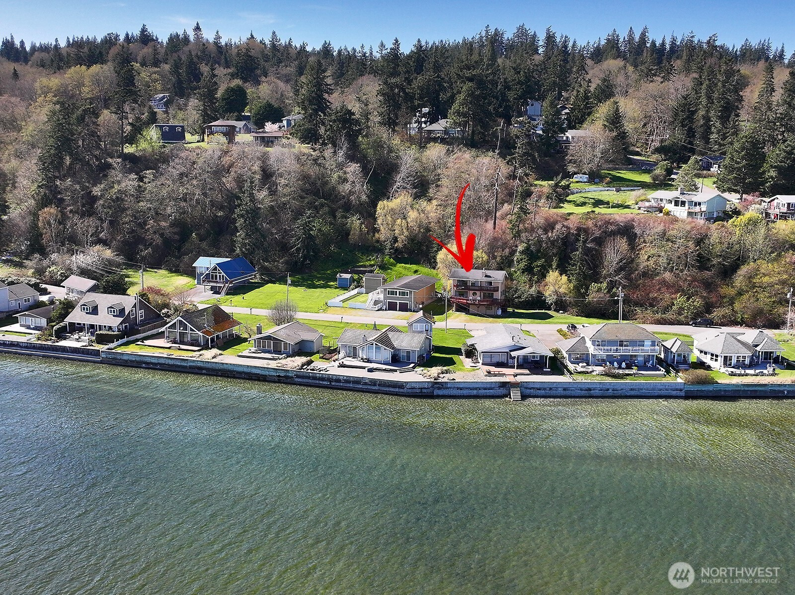 3837 Driftwood Drive, Clinton, WA 98236