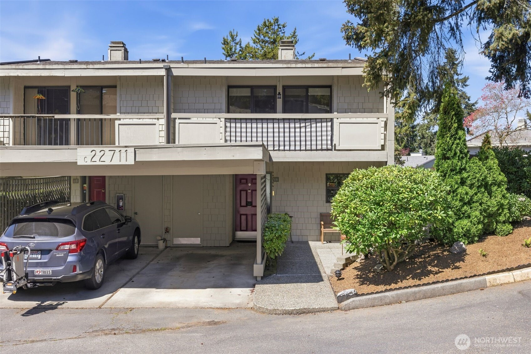 22711 Lakeview Drive, Mountlake Terrace, WA 98043