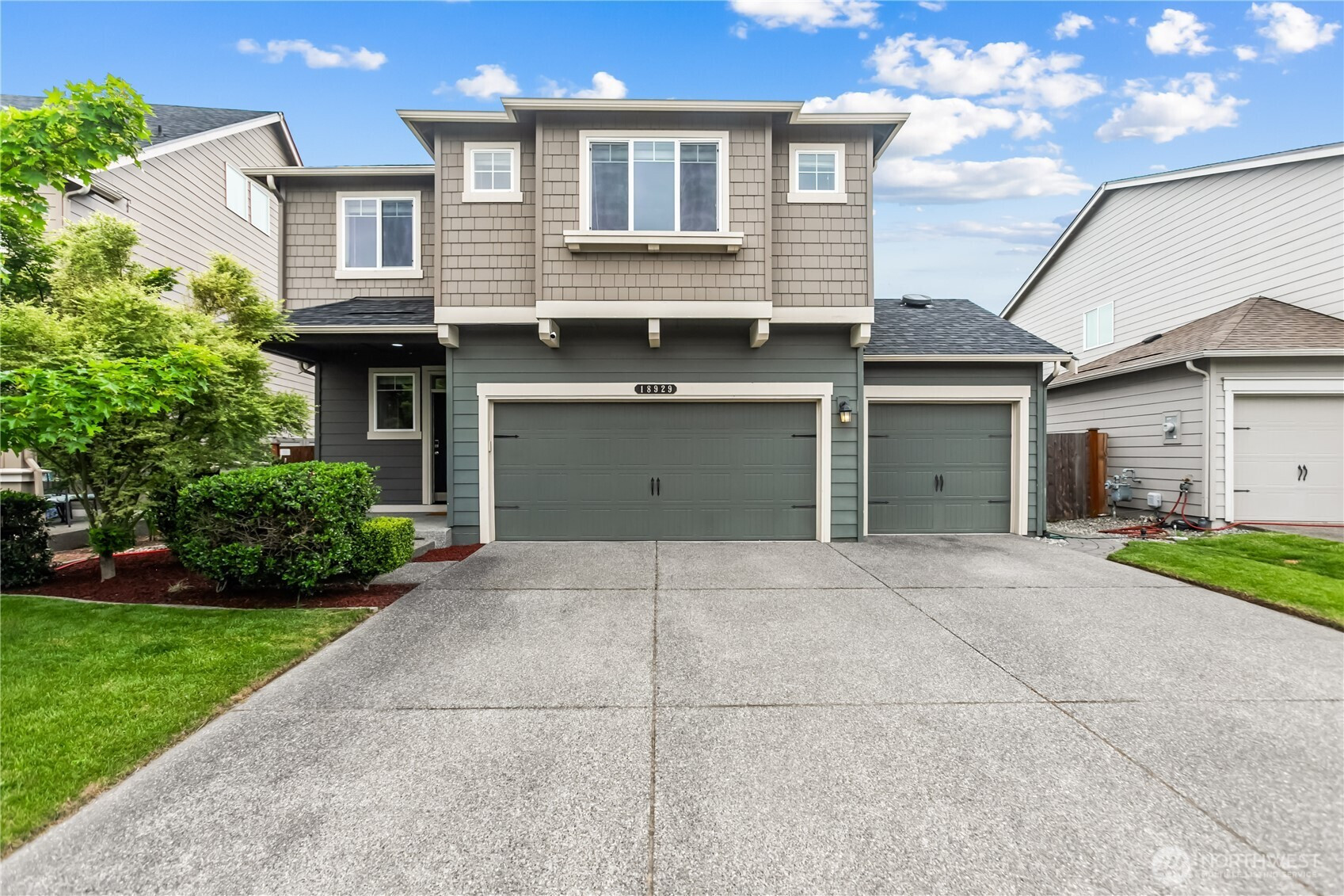 18929 110th Avenue Ct E, Puyallup, WA 98374