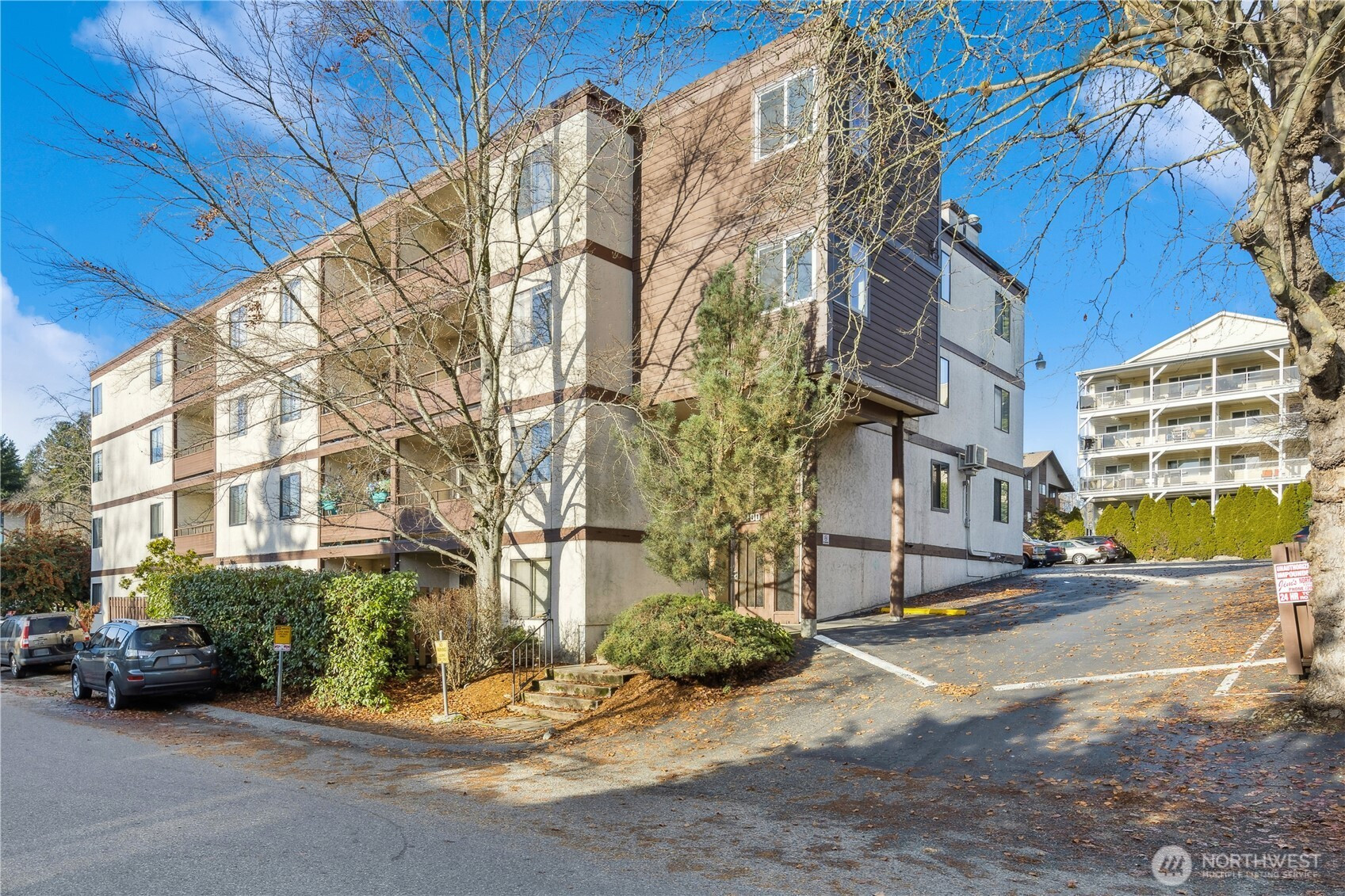 2100 N 106th Street, Seattle, WA 98133