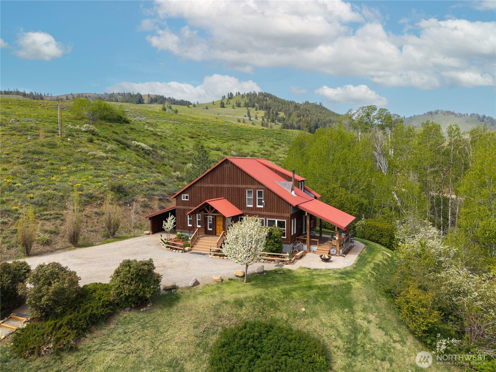 373 Rendezvous Road, Winthrop, WA 98862