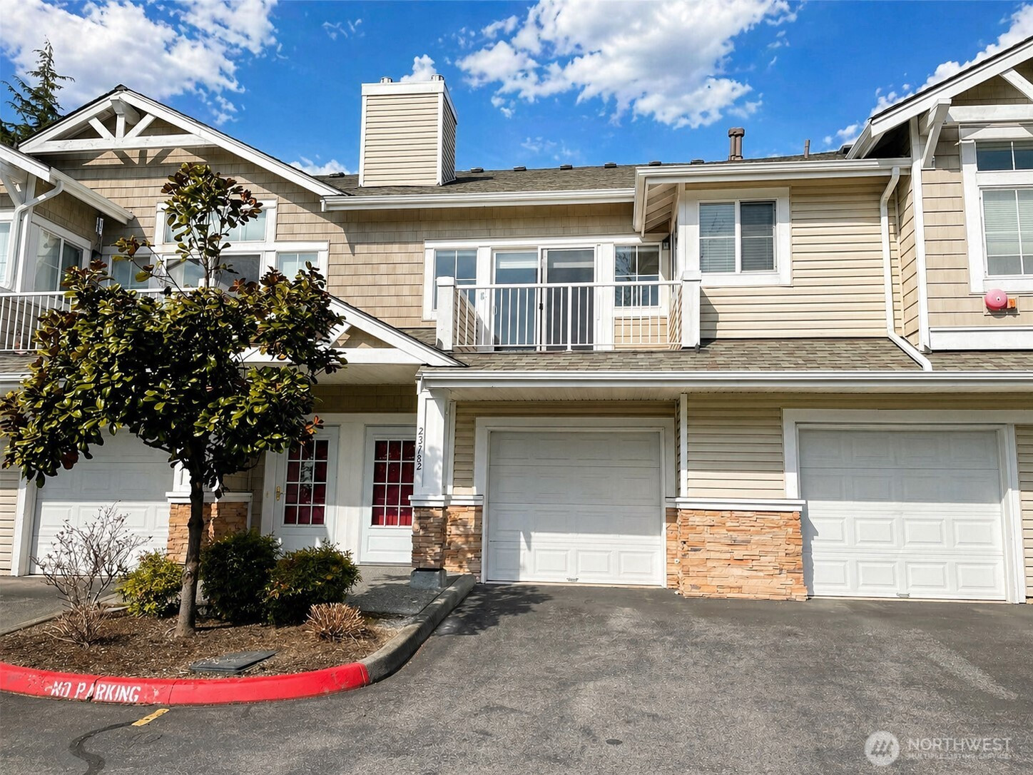 23782 SE Summerhill Lane, Issaquah, WA 98029
