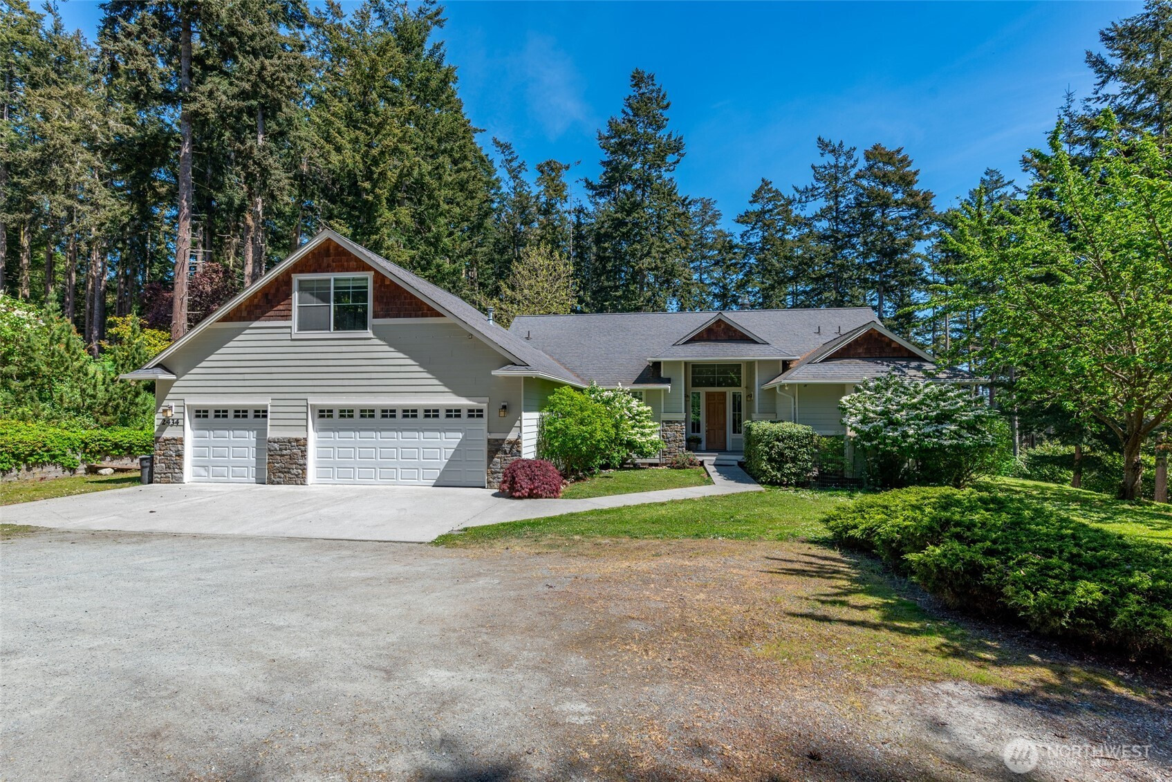 2434 Moss Lane, Oak Harbor, WA 98277