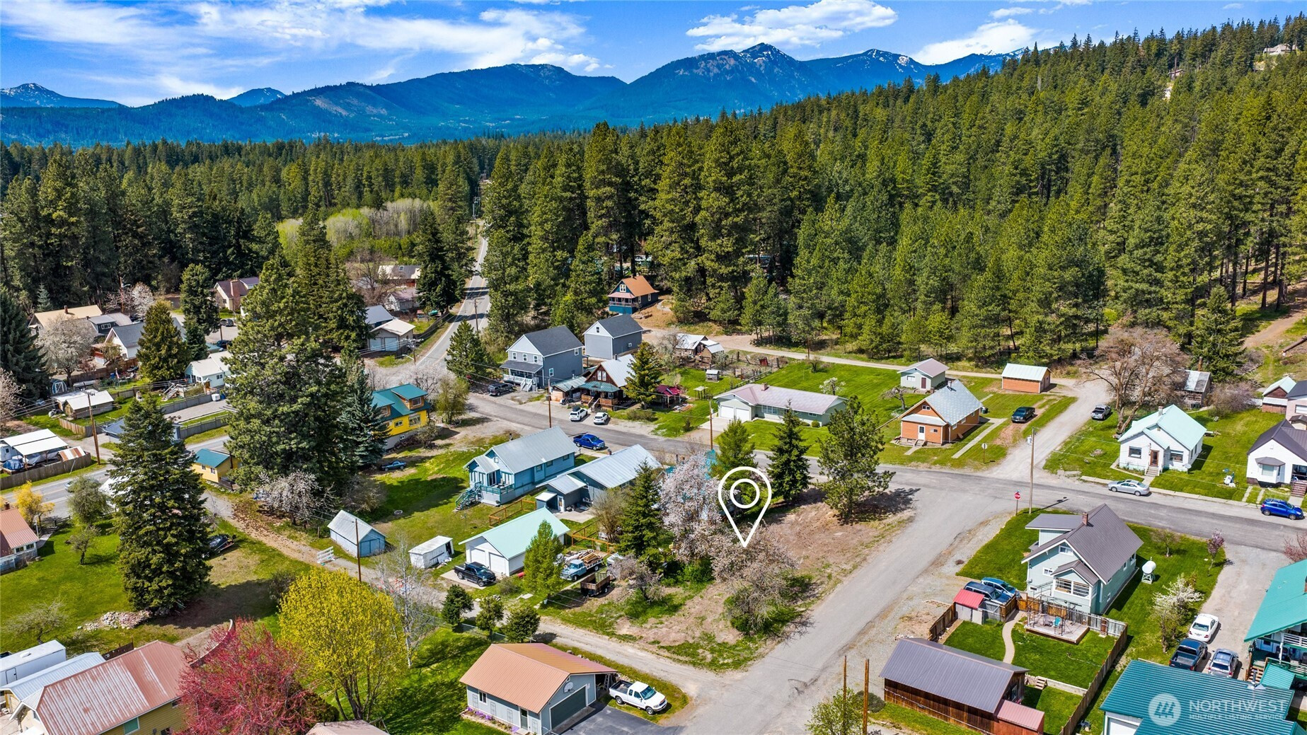 4 XX W Alaska Avenue, Roslyn, WA 98941