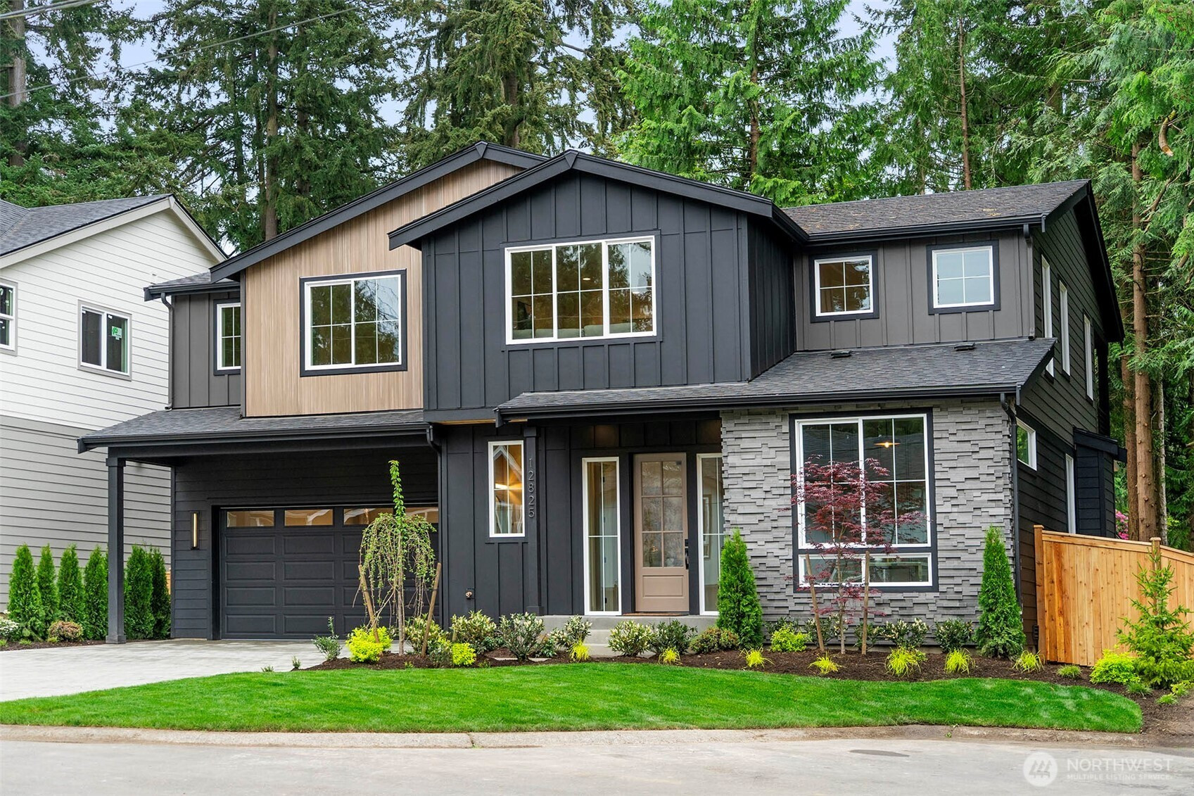 12825 NE 78th Place, Kirkland, WA 98033