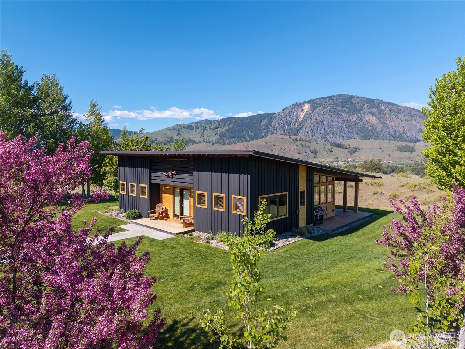 48 Thurlow Road, Twisp, WA 98856