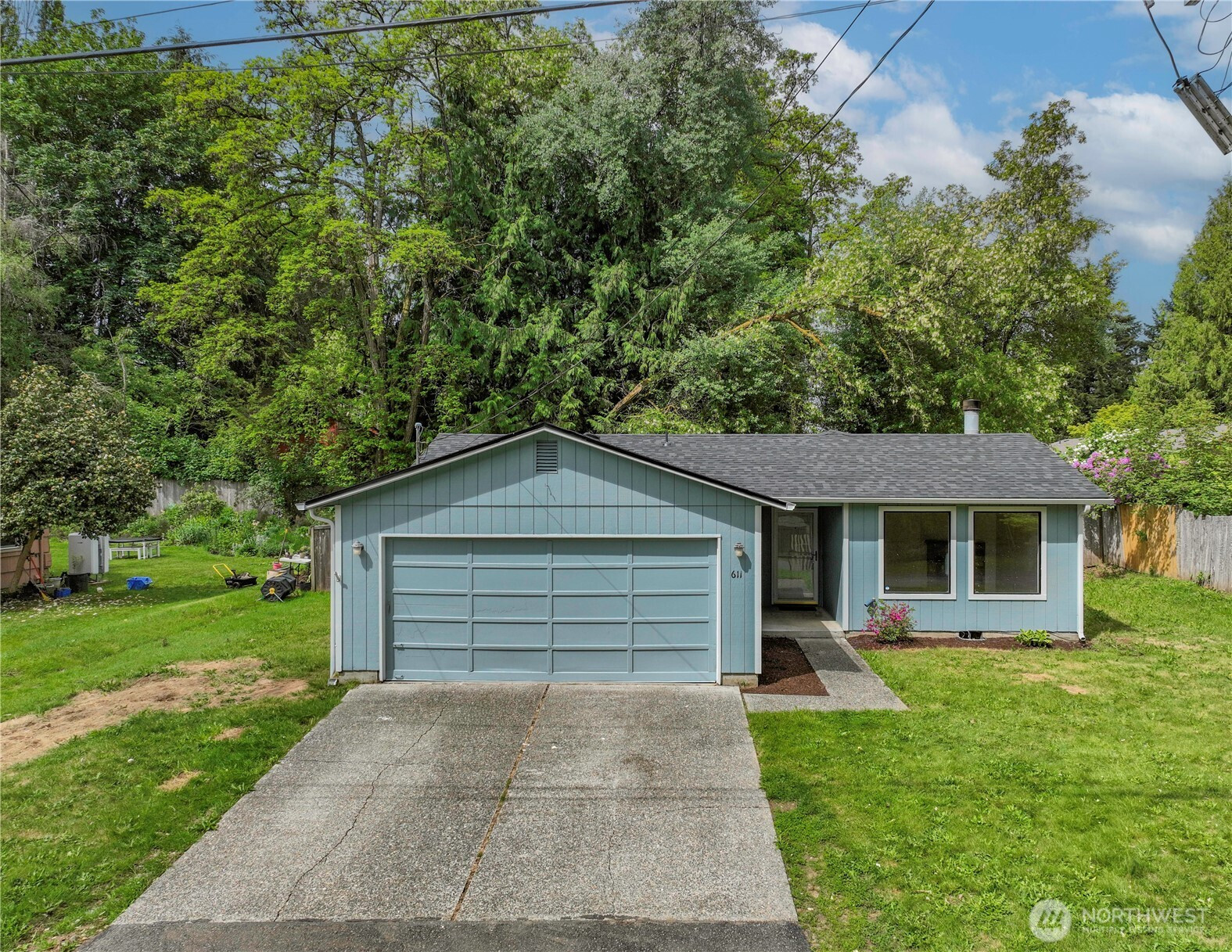 611 Phoenix Street NE, Olympia, WA 98506