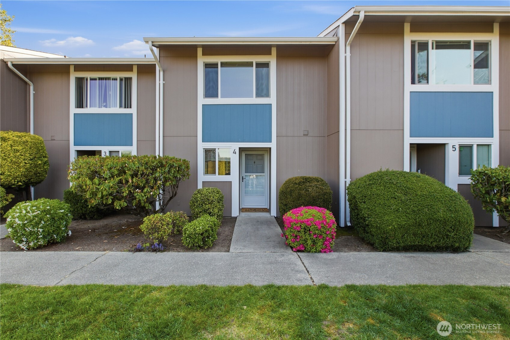 25426 106th Avenue SE, Kent, WA 98030