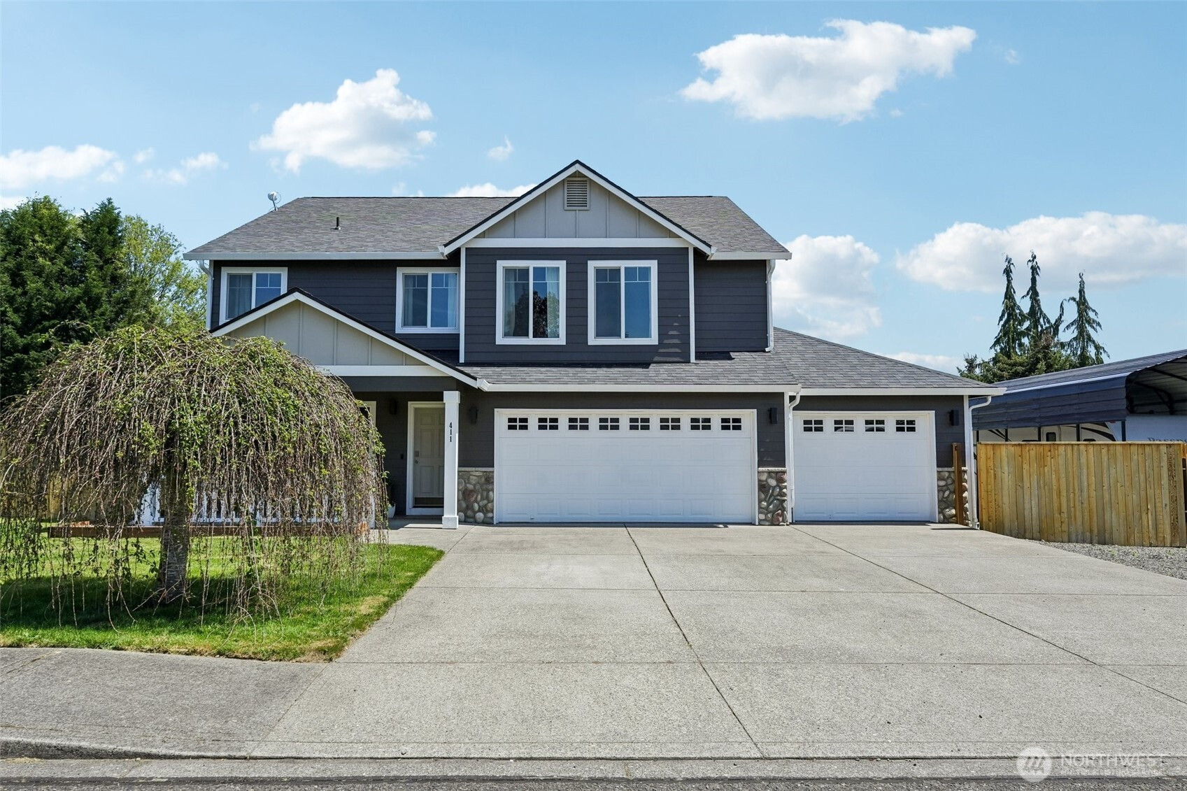 411 S Maple Avenue, Yacolt, WA 98675