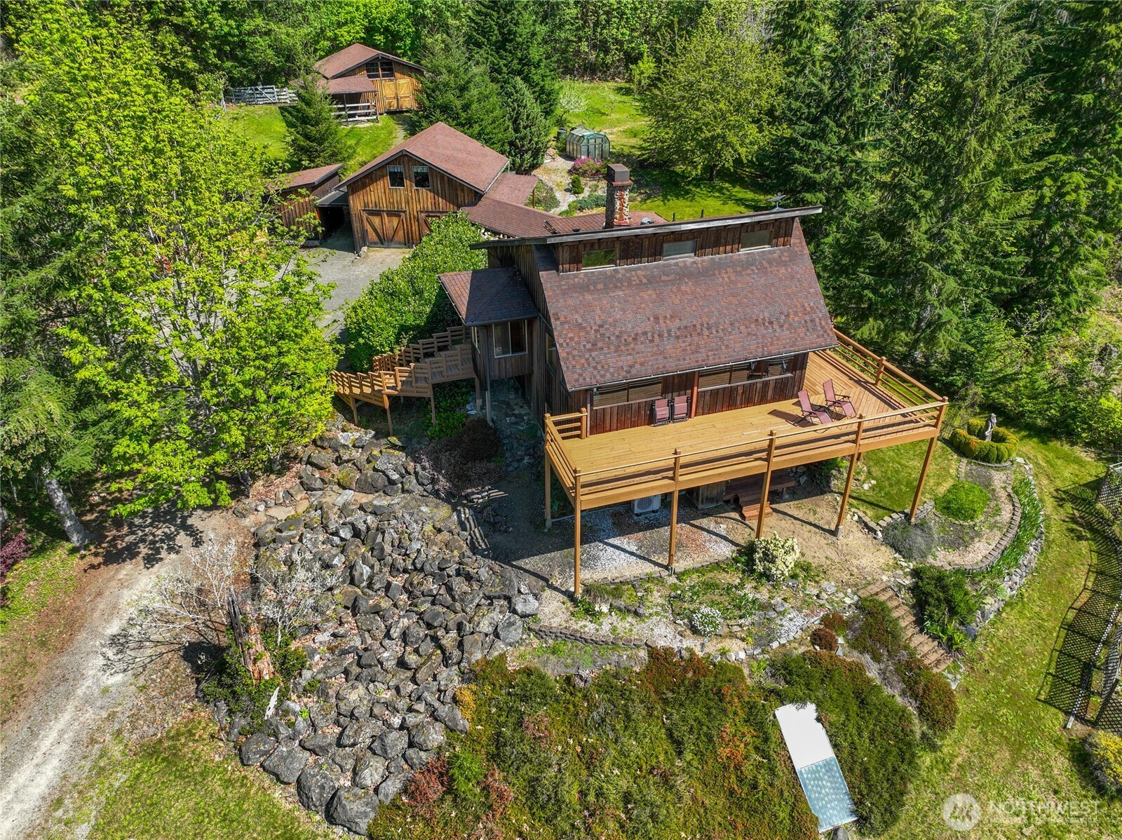 308 Long and Winding Road, Randle, WA 98377