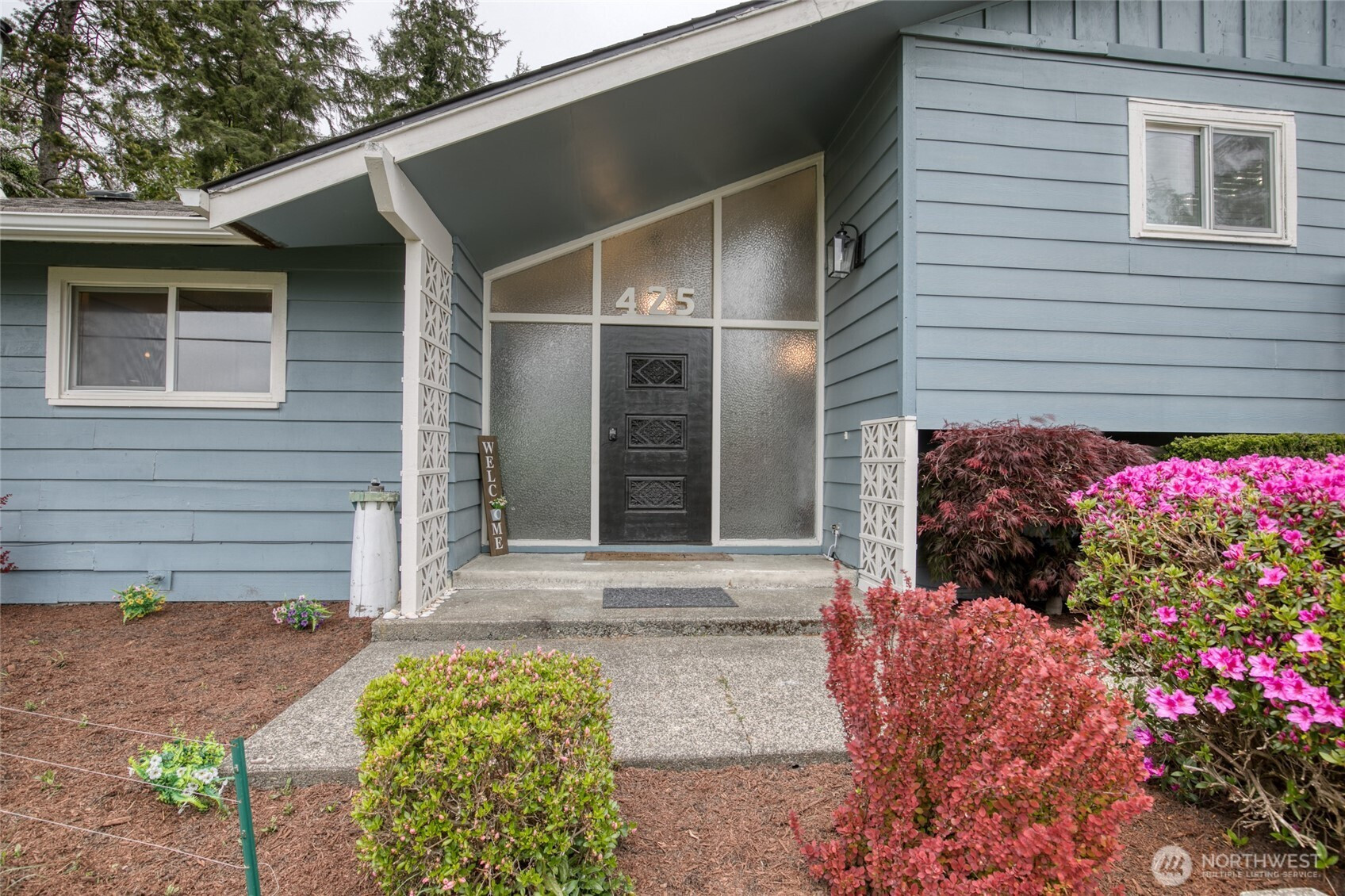 425 Beacon Hill Road, Hoquiam, WA 98550