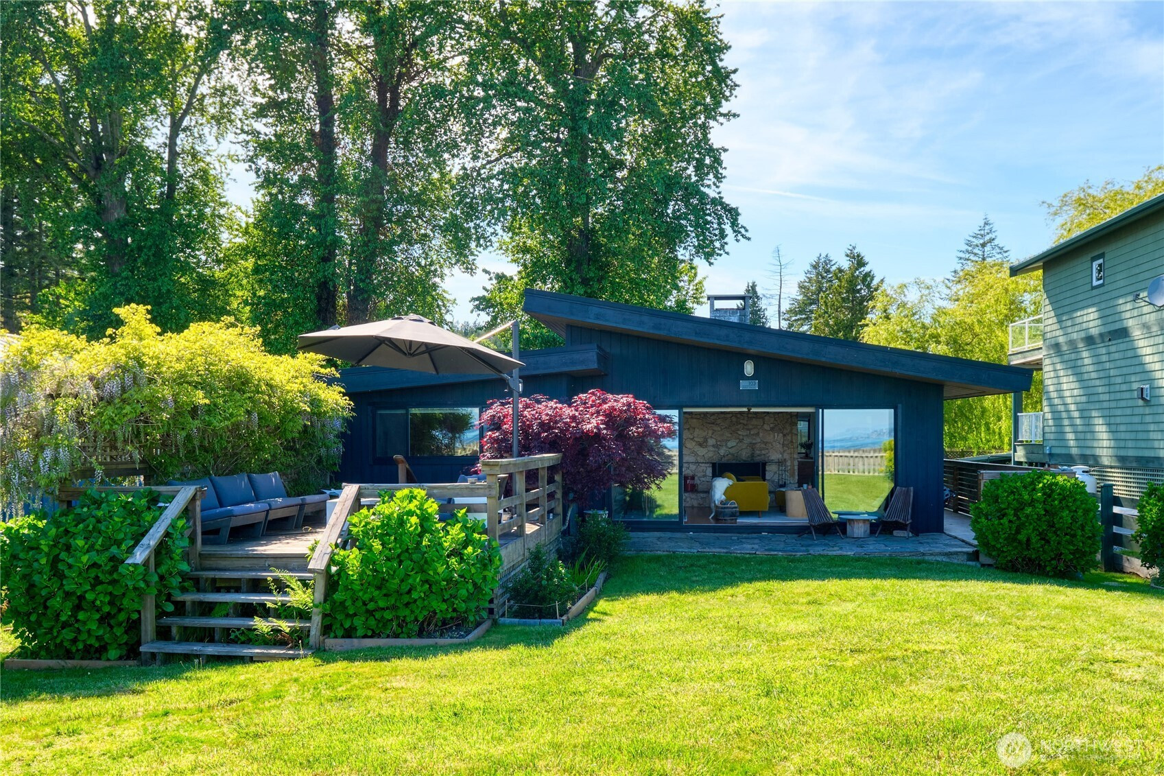 103 Bay View Drive, Point Roberts, WA 98281
