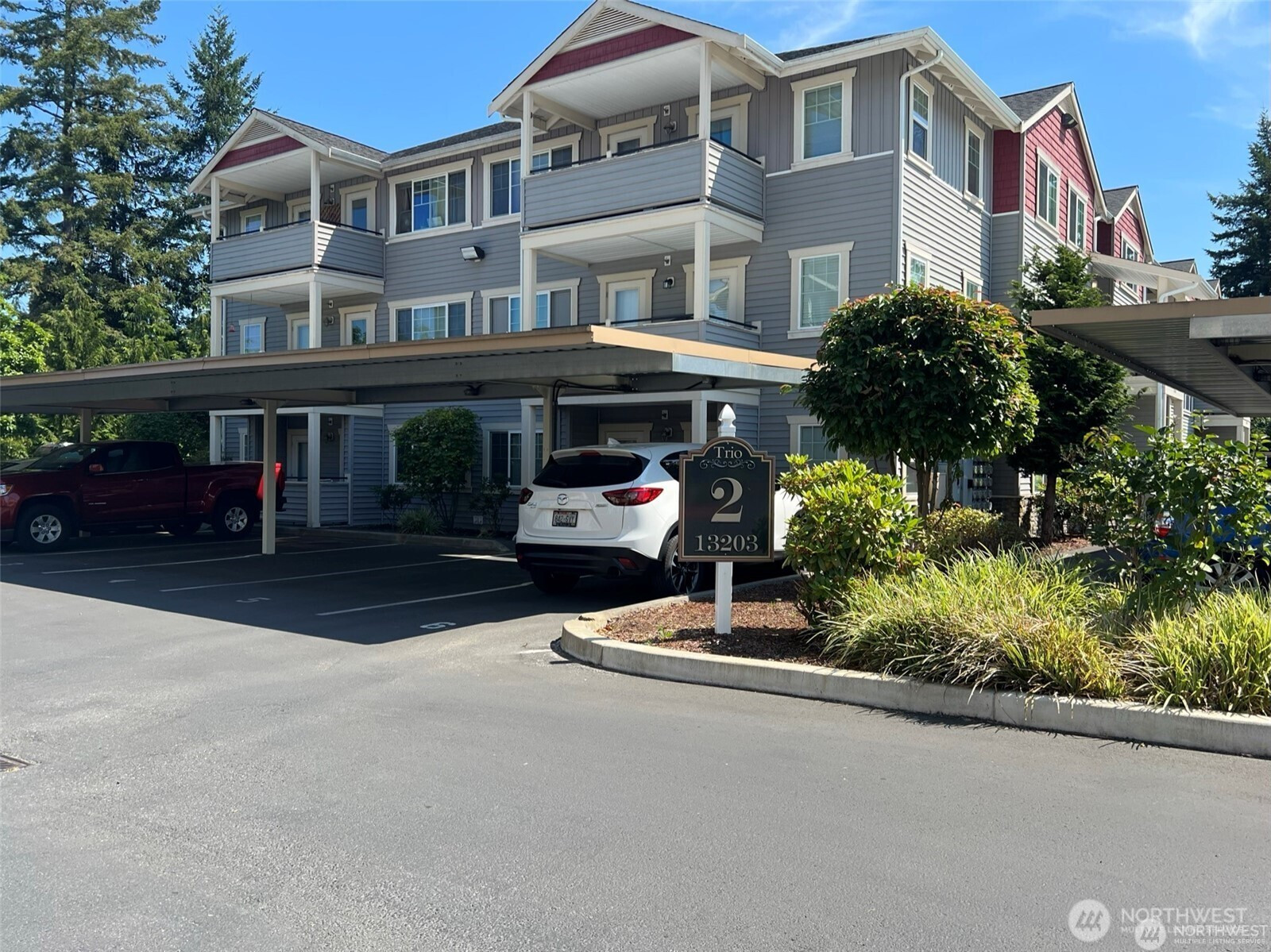 13203 97th Avenue E, Puyallup, WA 98373