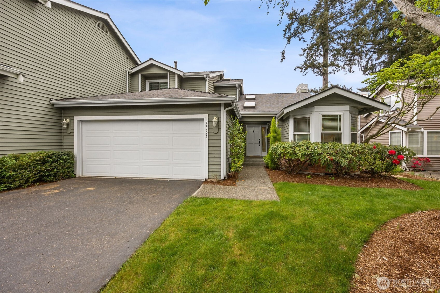 24324 SE 41st Lane, Issaquah, WA 98029