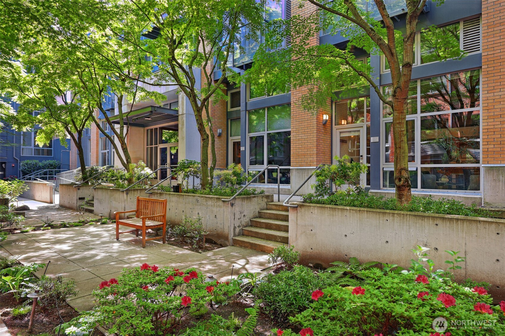 530 Broadway E, Seattle, WA 98102