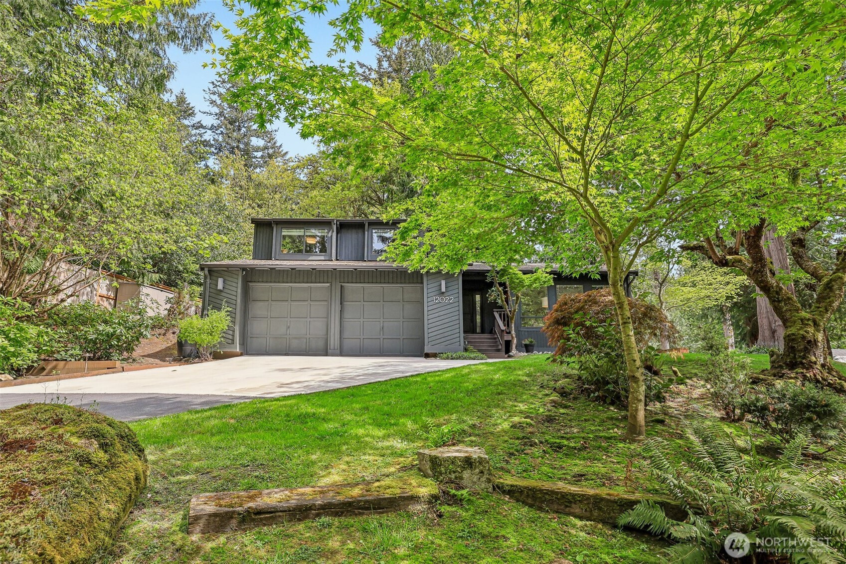 12022 210th Place SE, Issaquah, WA 98027