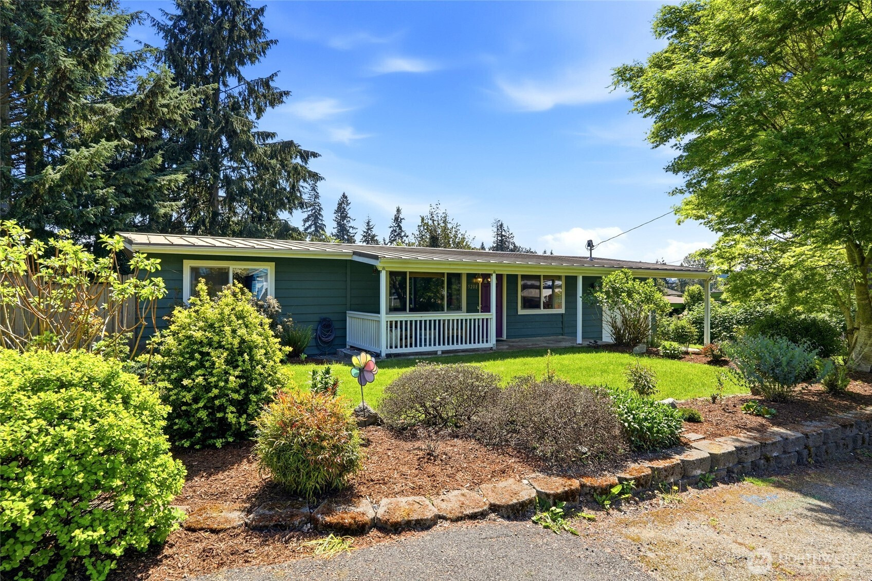 5208 191st Street SW, Lynnwood, WA 98036