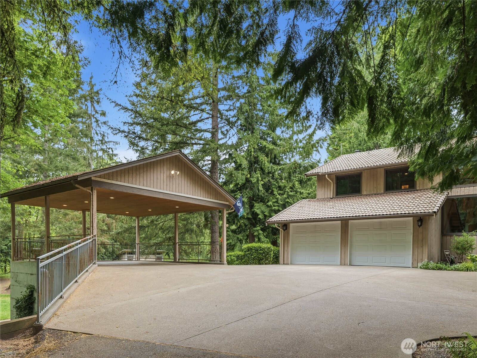 24214 SE 18th Place, Sammamish, WA 98075