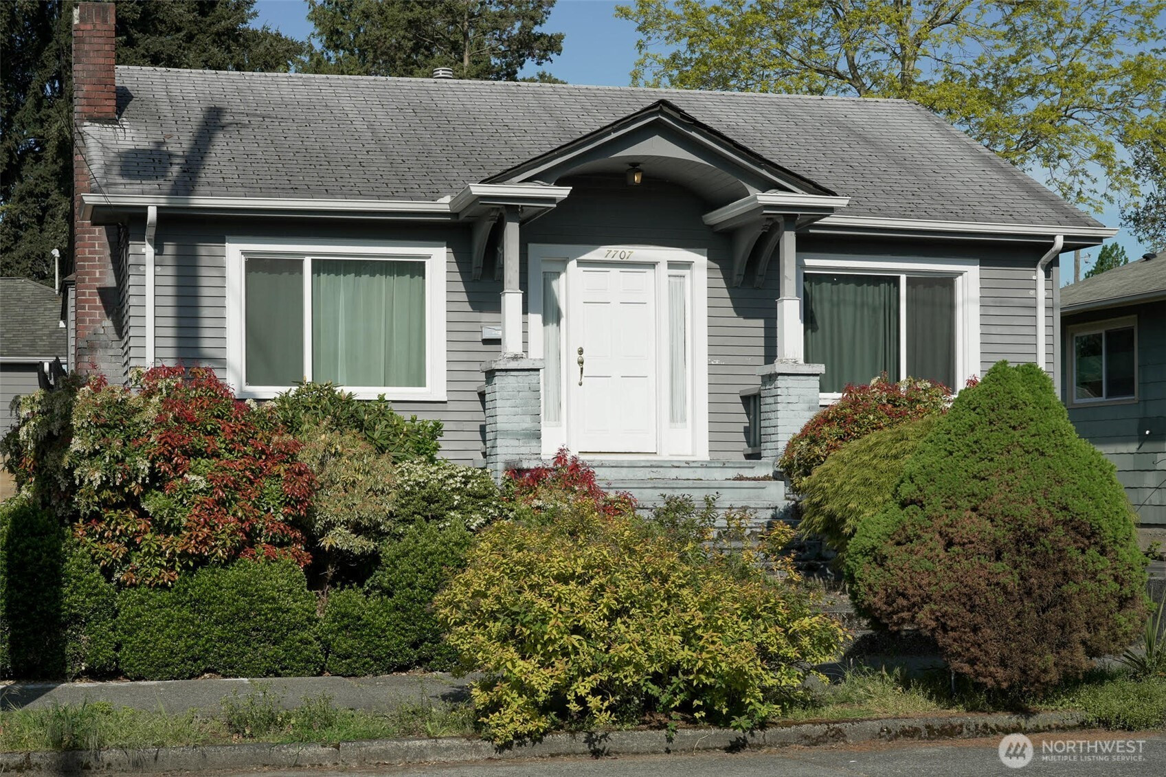 7707 6th Avenue NW, Seattle, WA 98117