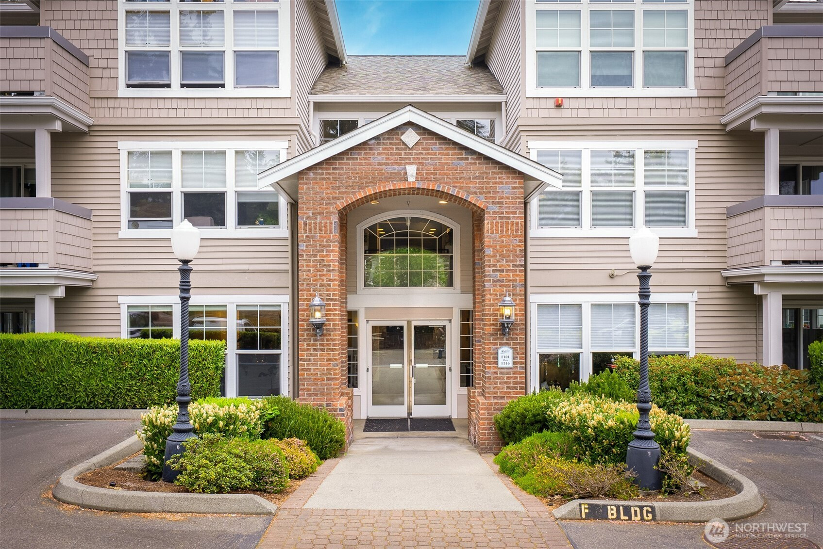 8500 Main Street, Edmonds, WA 98026