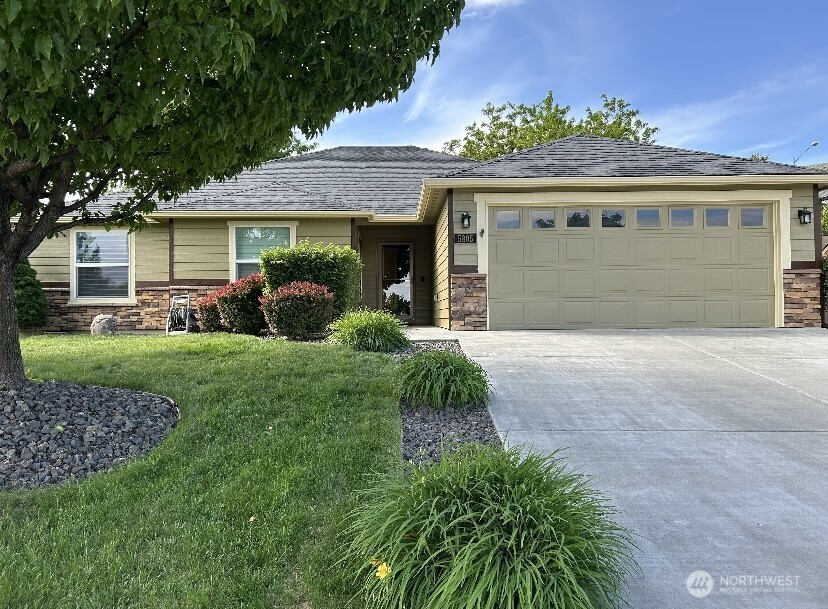 5805 W 23rd Avenue, Kennewick, WA 99338