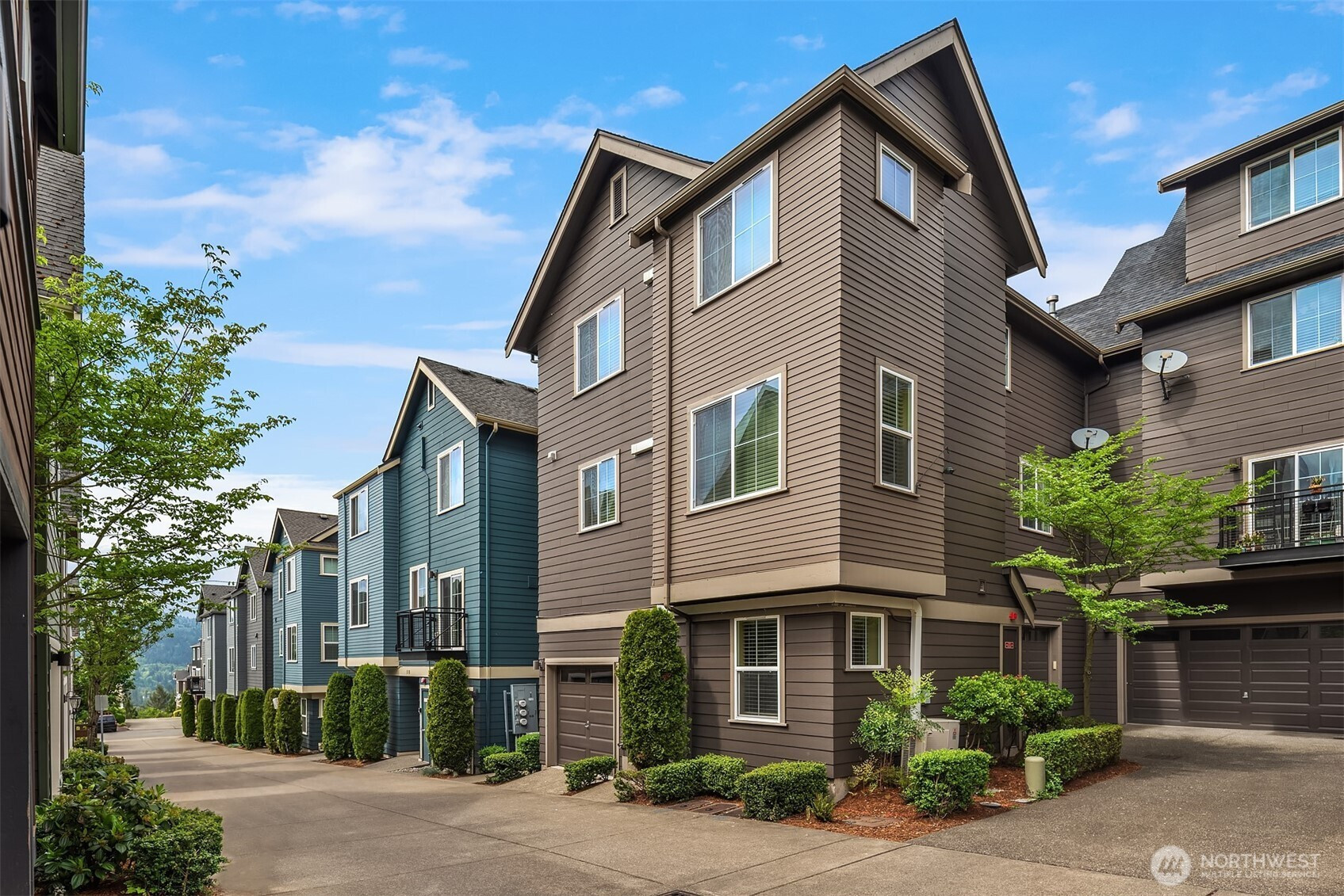 364 NE Darby Lane, Issaquah, WA 98029