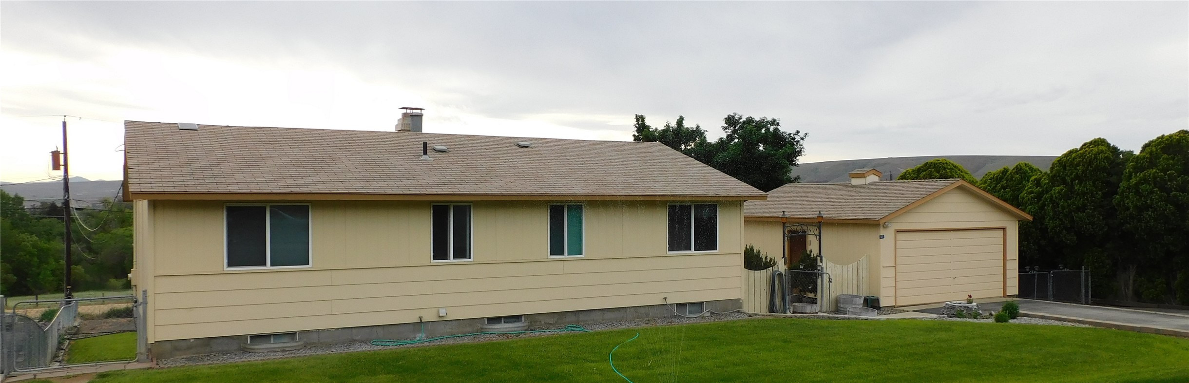 61 Lorry Lane, Selah, WA 98942