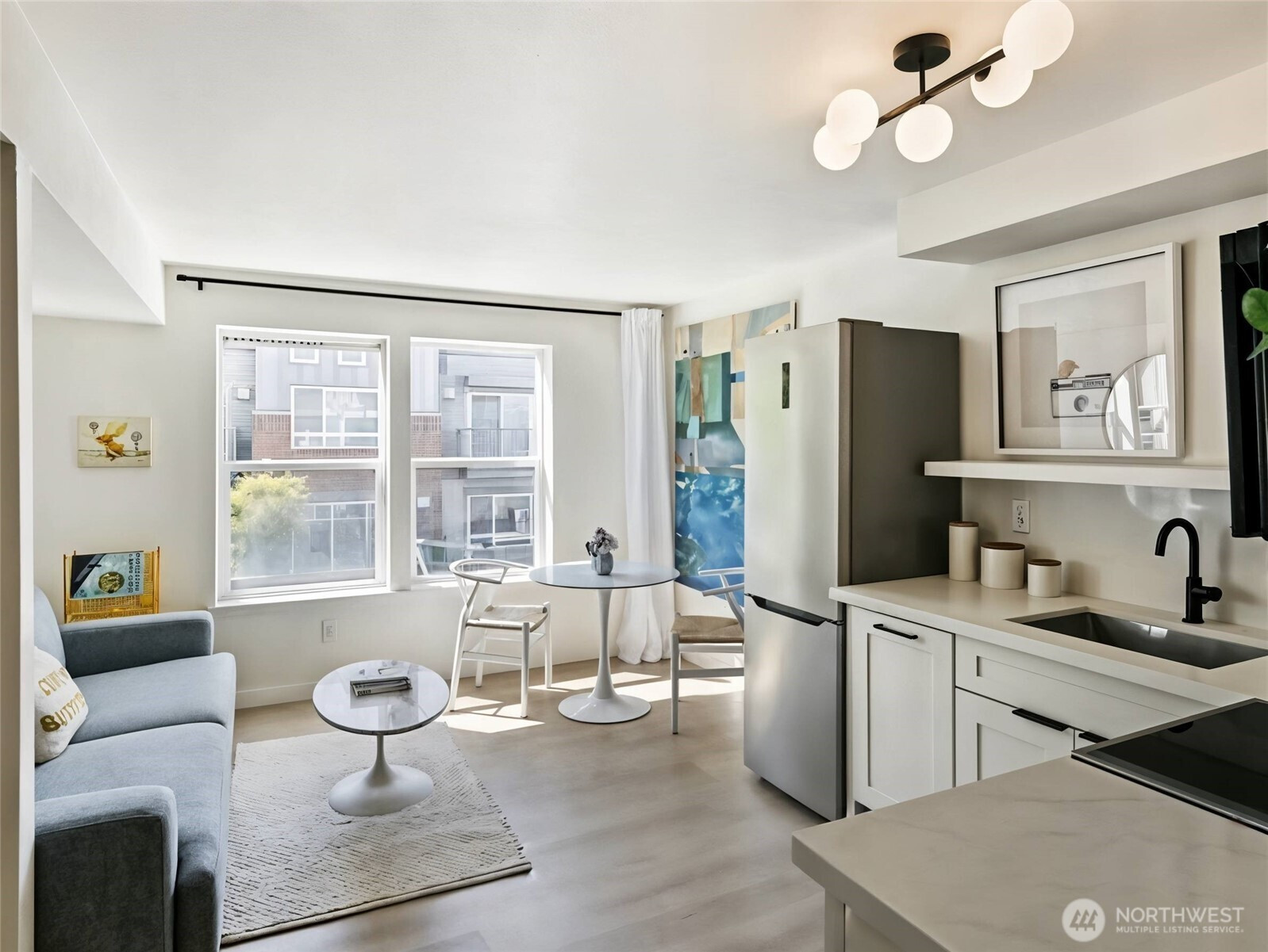 420 Valley Street, Seattle, WA 98109
