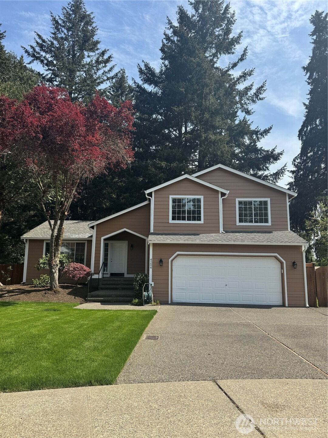 4204 Arbor Court SE, Lacey, WA 98503