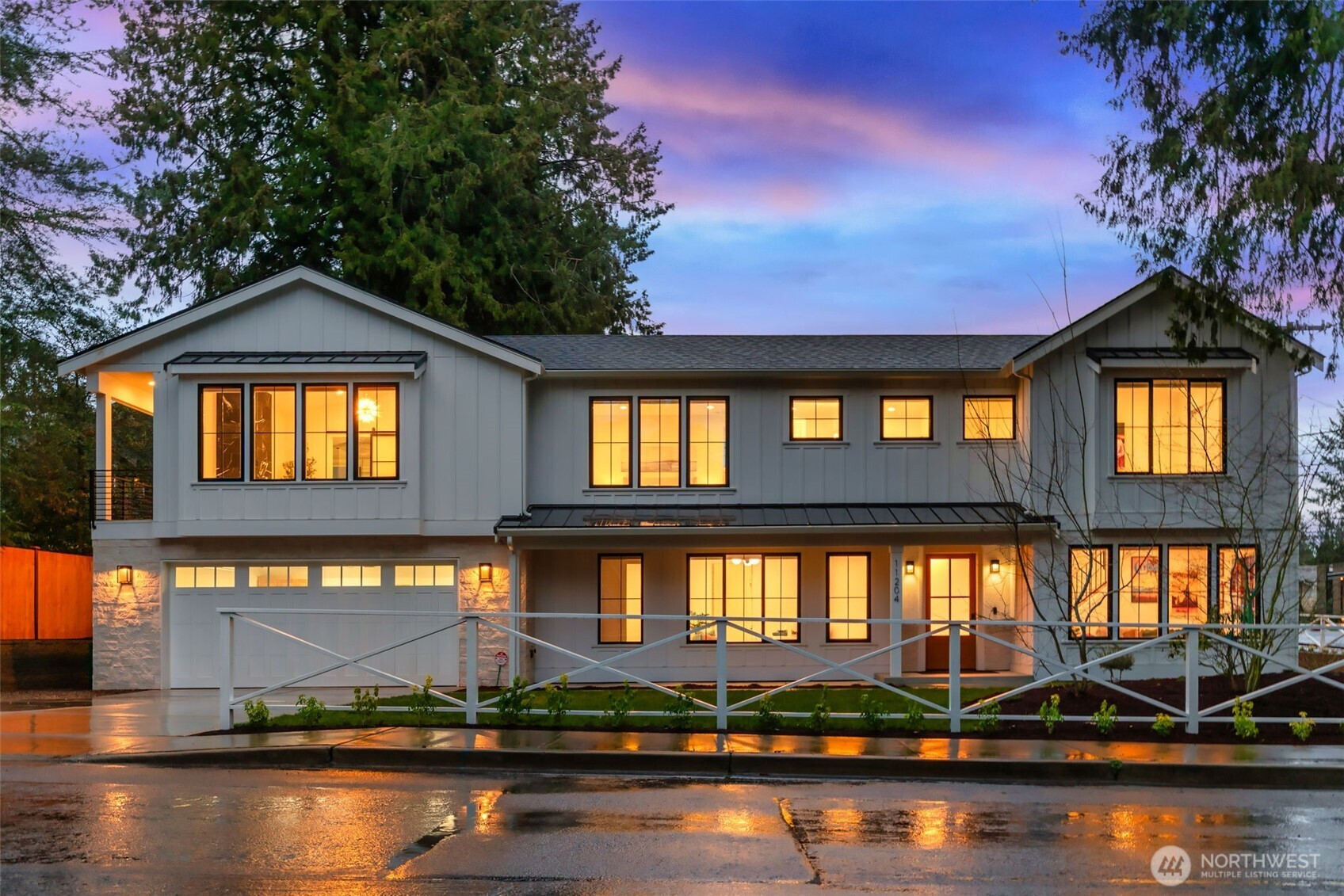 11204 108th Ave NE, Kirkland, WA 98033
