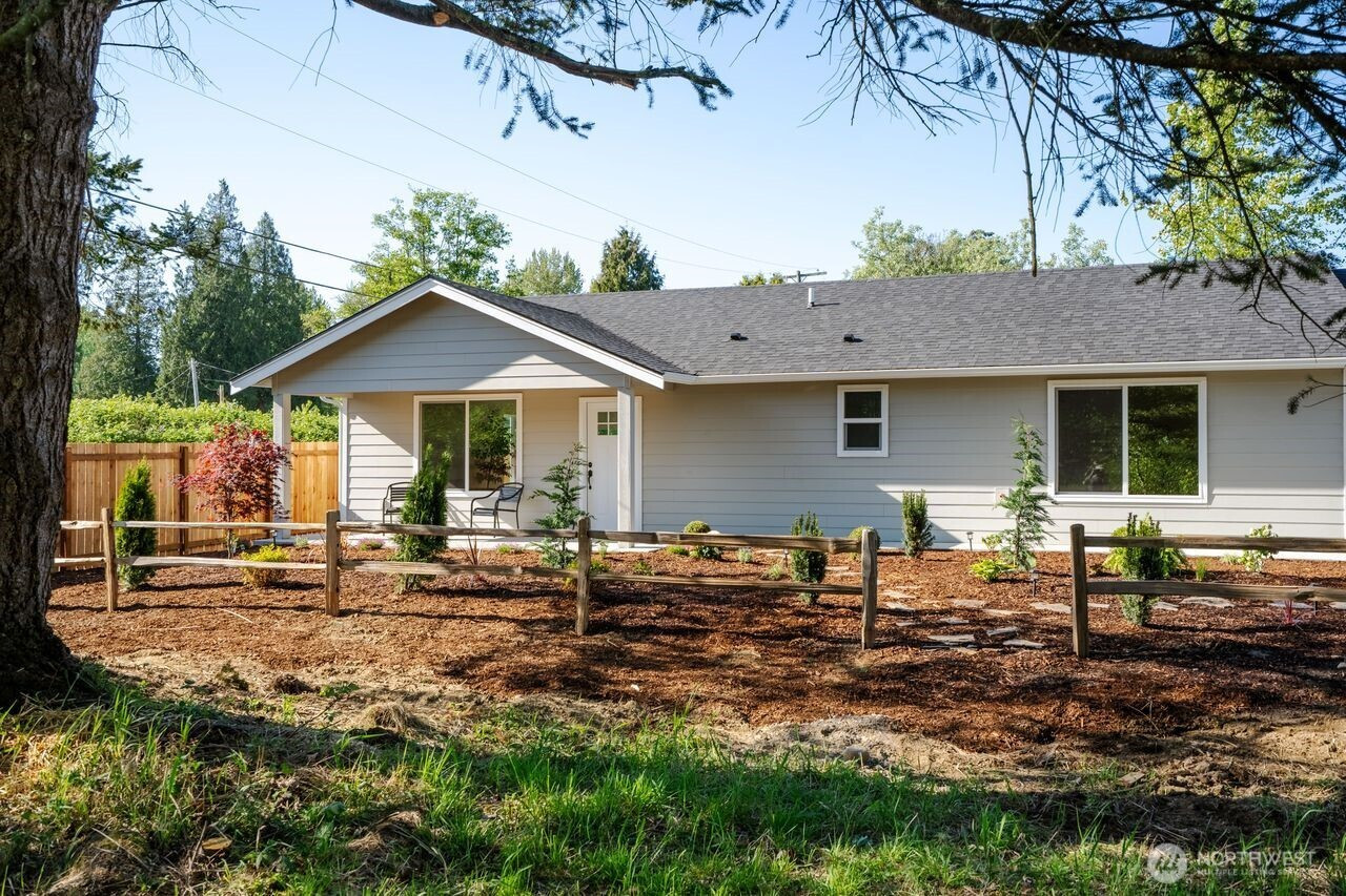 4392 Birch Bay Lynden Rd, Blaine, WA 98230