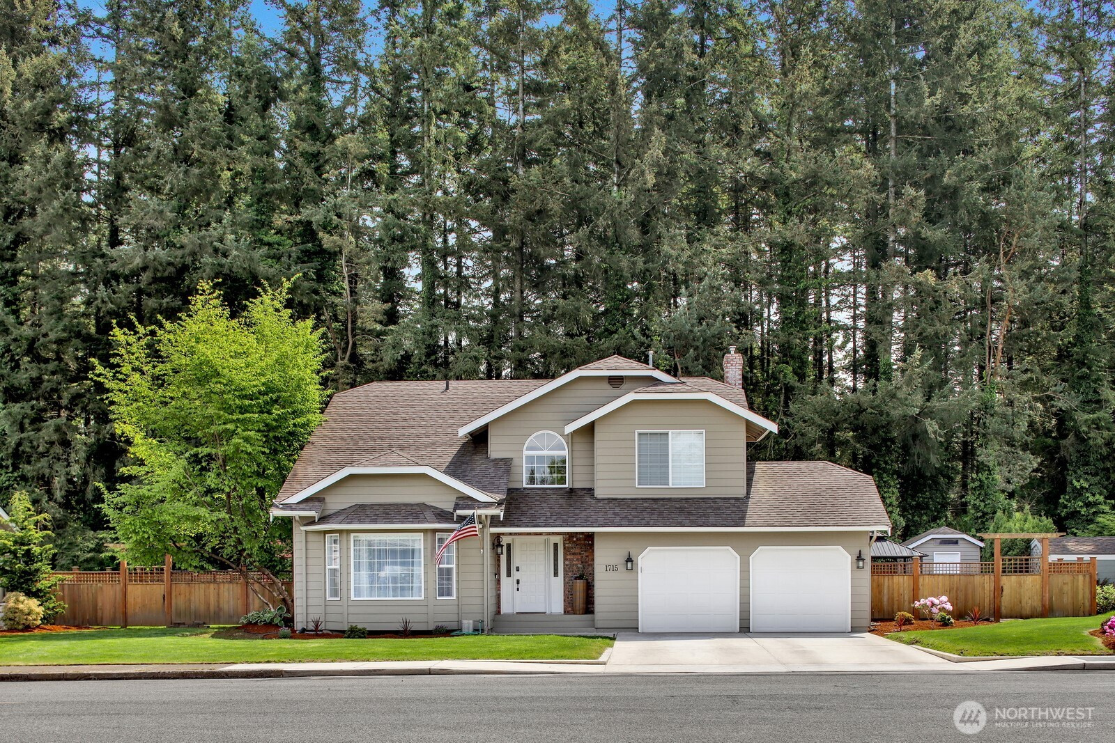 1715 Village Drive, Lynden, WA 98264