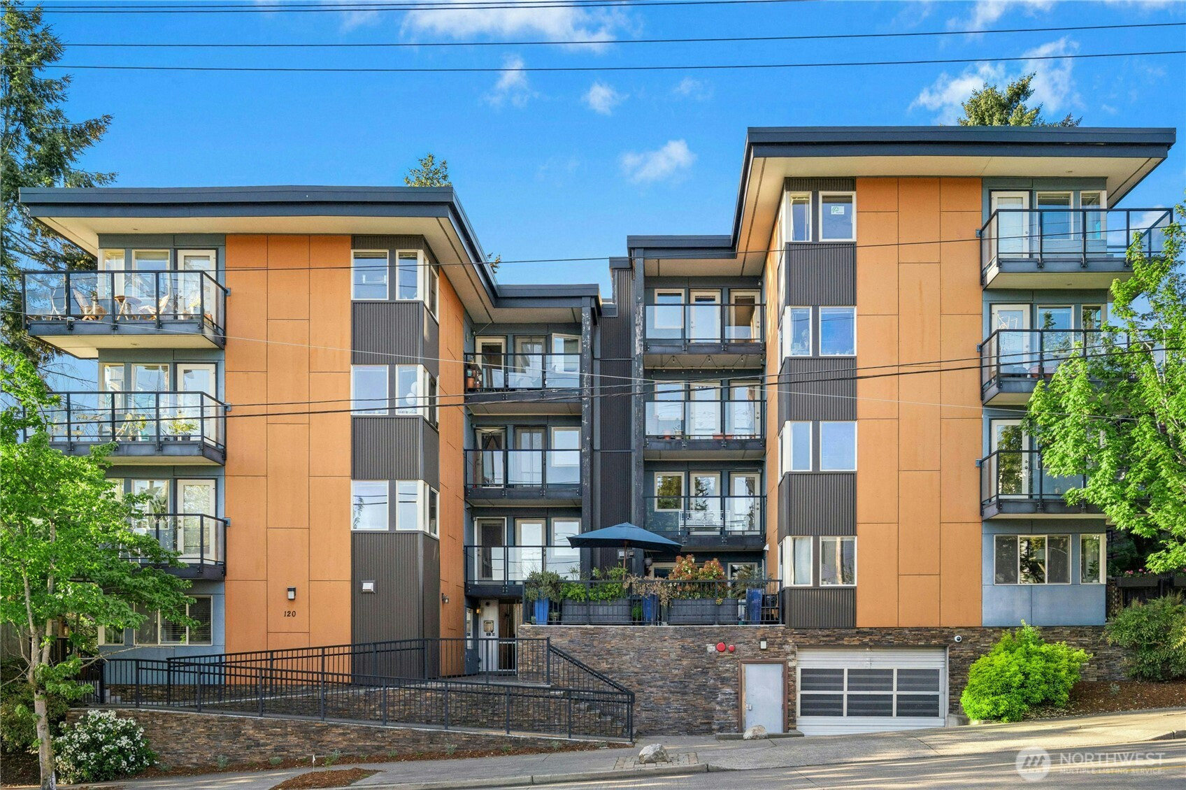 120 NW 39th Street, Seattle, WA 98107