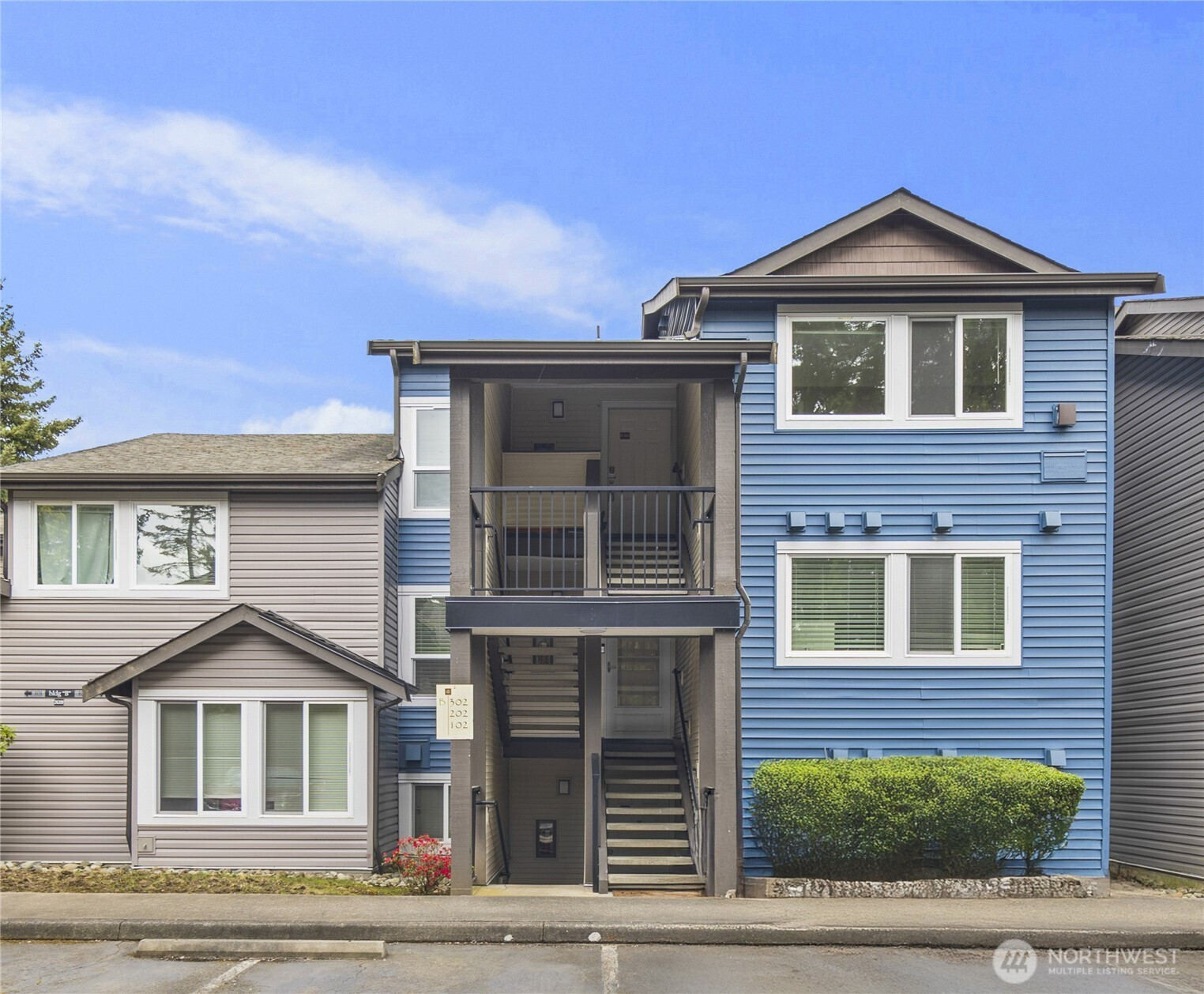 26209 116th Avenue SE, Kent, WA 98030
