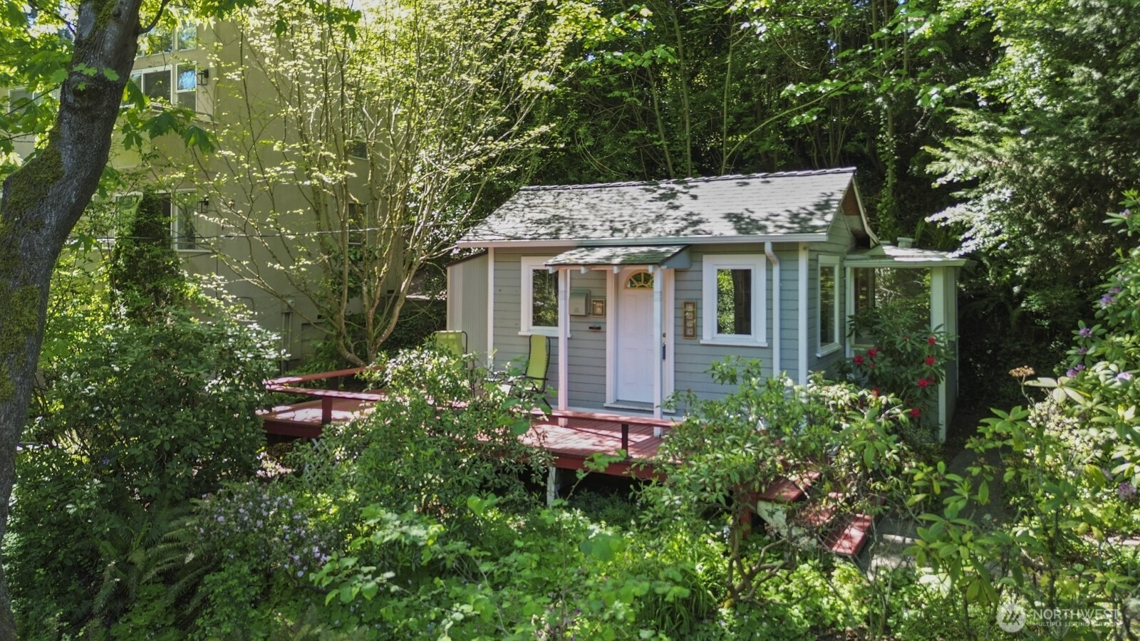 1919 32nd Avenue W, Seattle, WA 98199