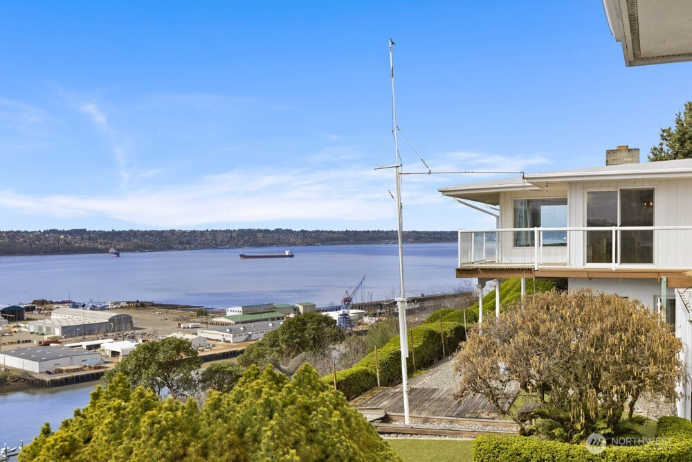 1244 Browns Point Boulevard, Tacoma, WA 98422