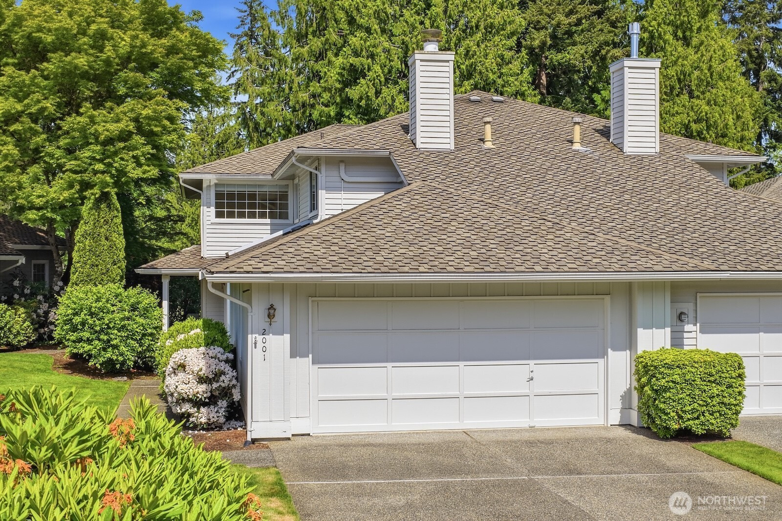 2001 Mill Pointe Drive SE, Mill Creek, WA 98012