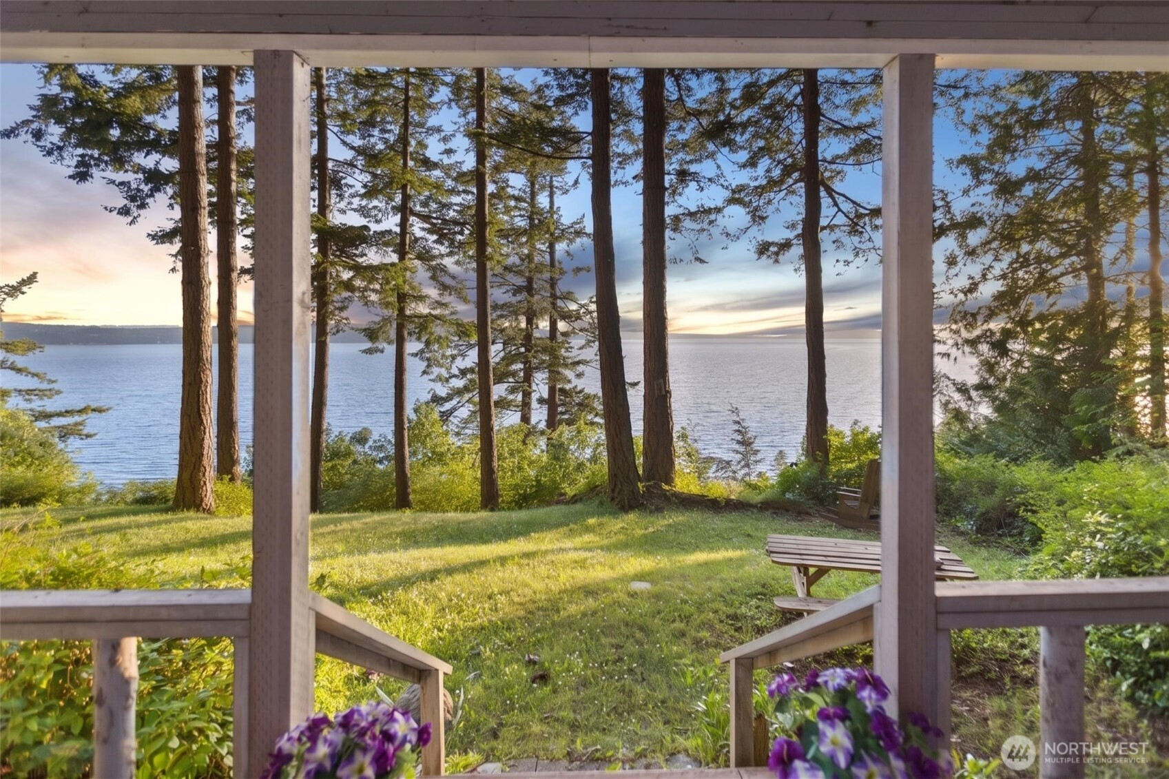 2726 Sea Garden Lane, Camano Island, WA 98282