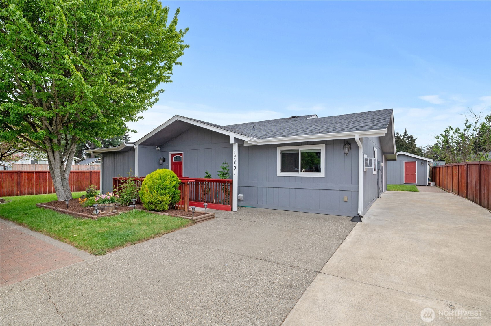 17401 E 6th Ave, Spanaway, WA 98387