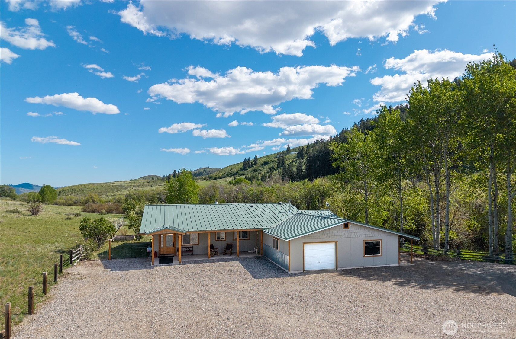 446 Rendezvous Road, Winthrop, WA 98862