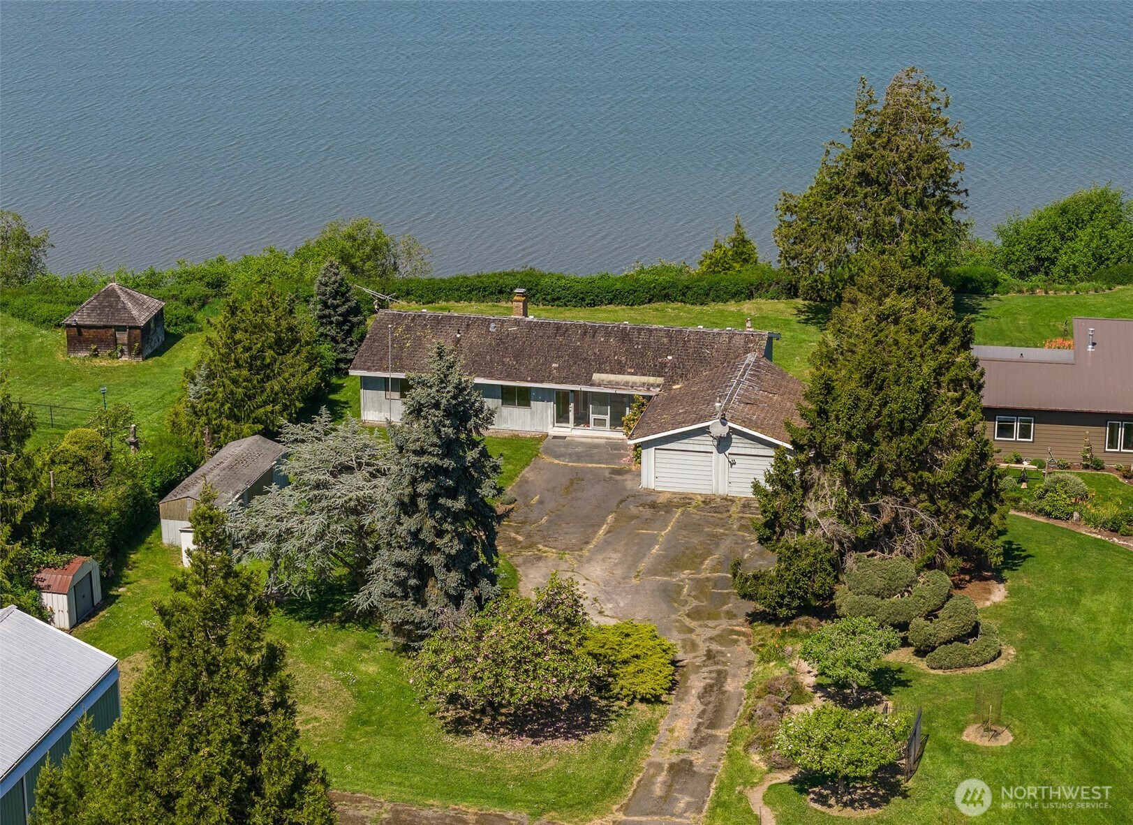 432 W Anderson Road, Sequim, WA 98382