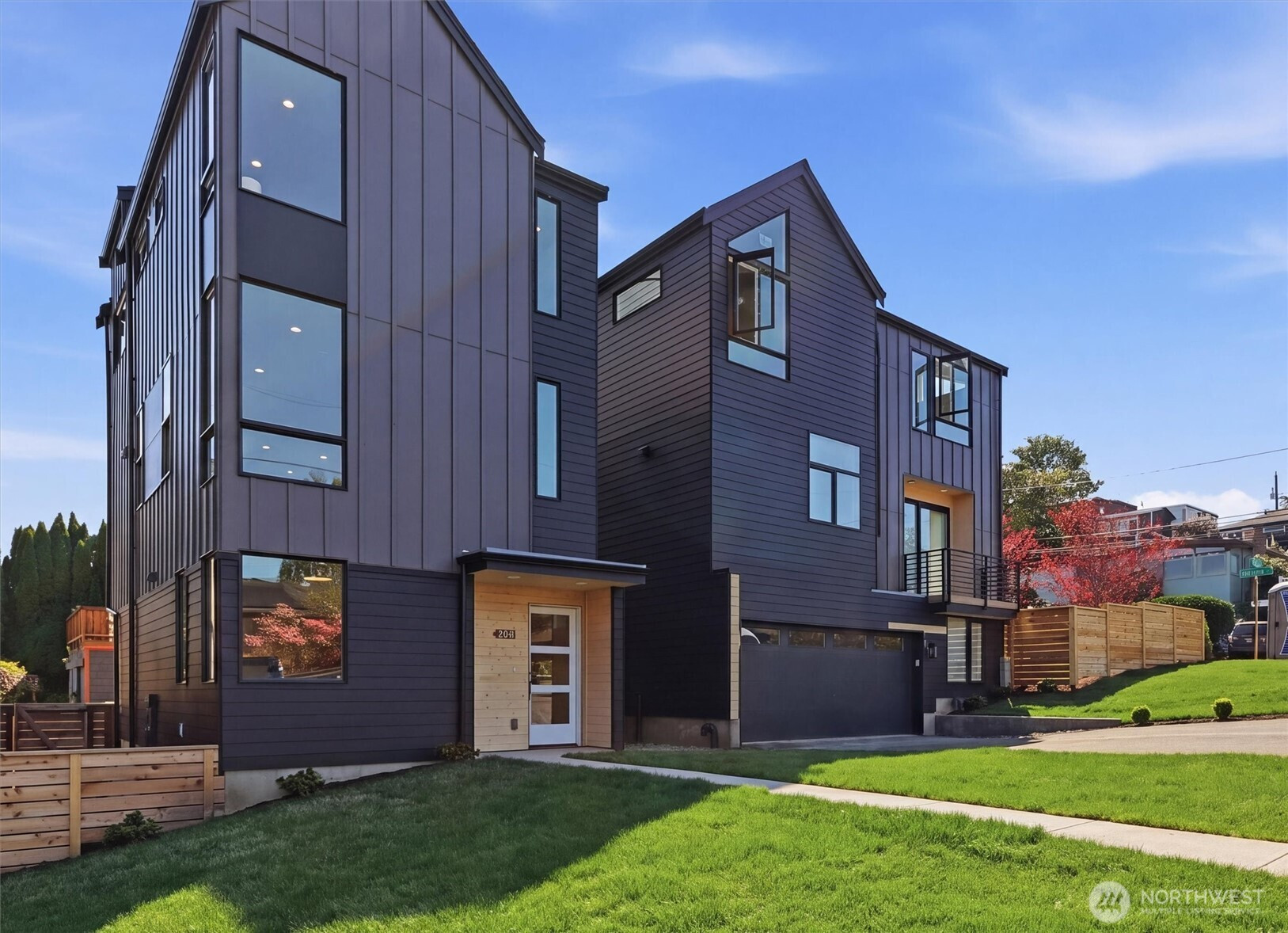 4233 S Bradford Street, Seattle, WA 98118