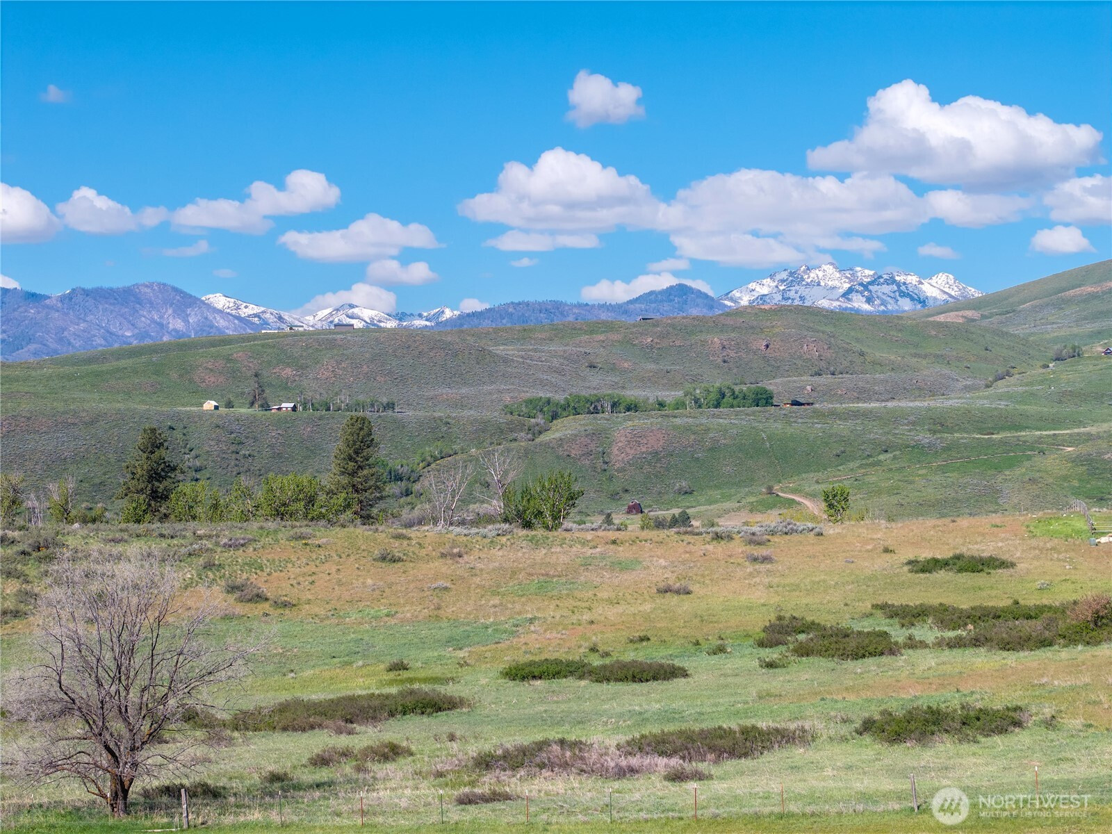 265 East Chewuch Road, Winthrop, WA 98862