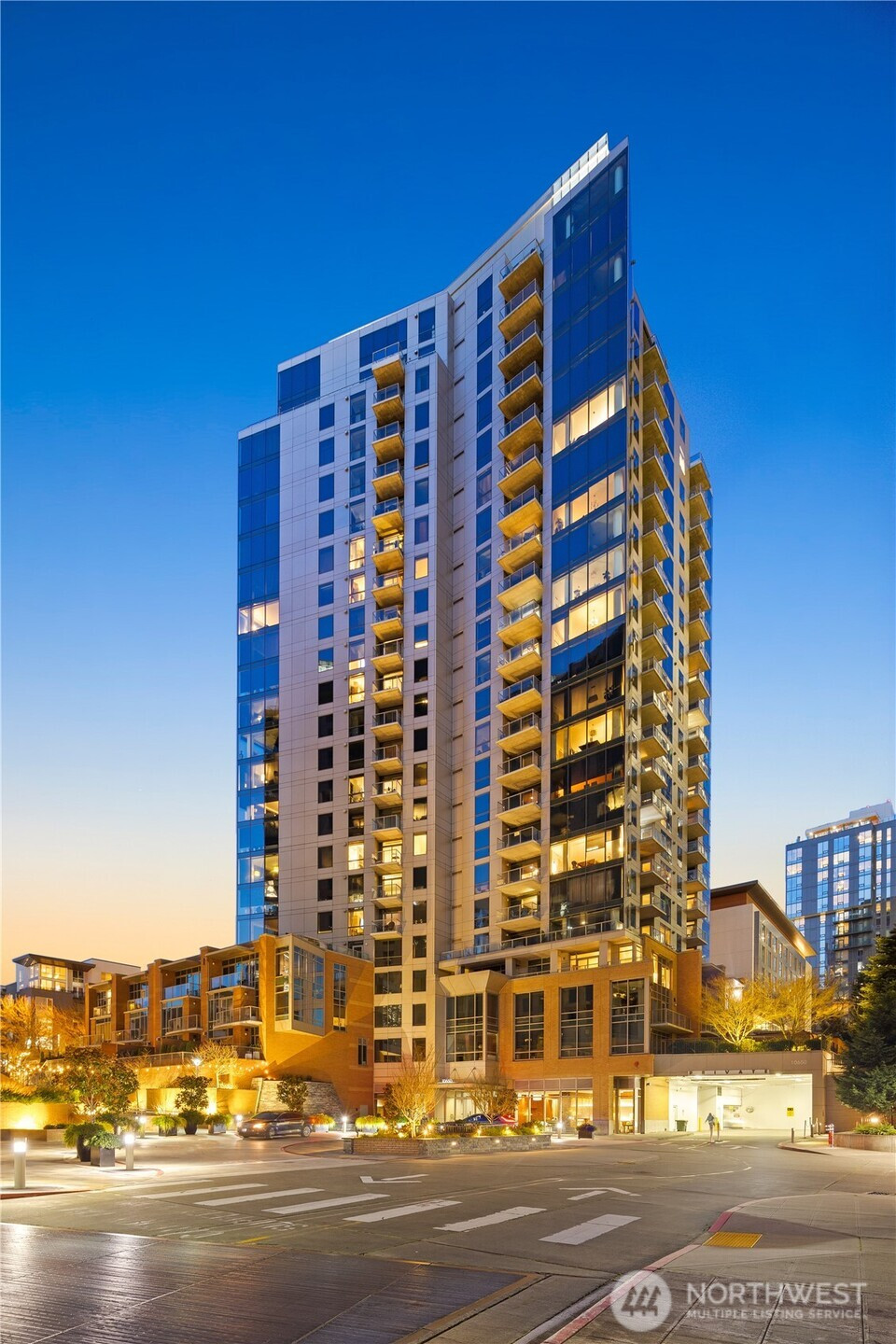 10650 NE 9th Place, Bellevue, WA 98004