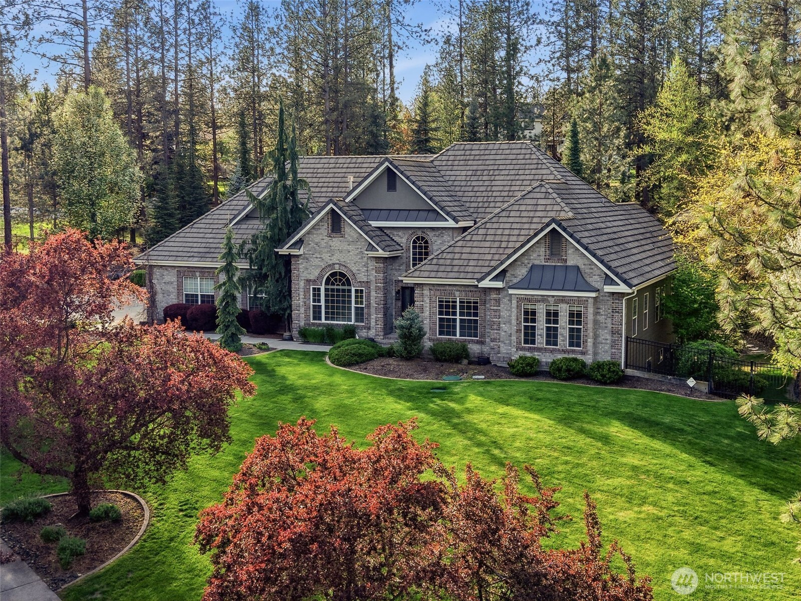 1611 E Heritage Lane, Spokane, WA 99208
