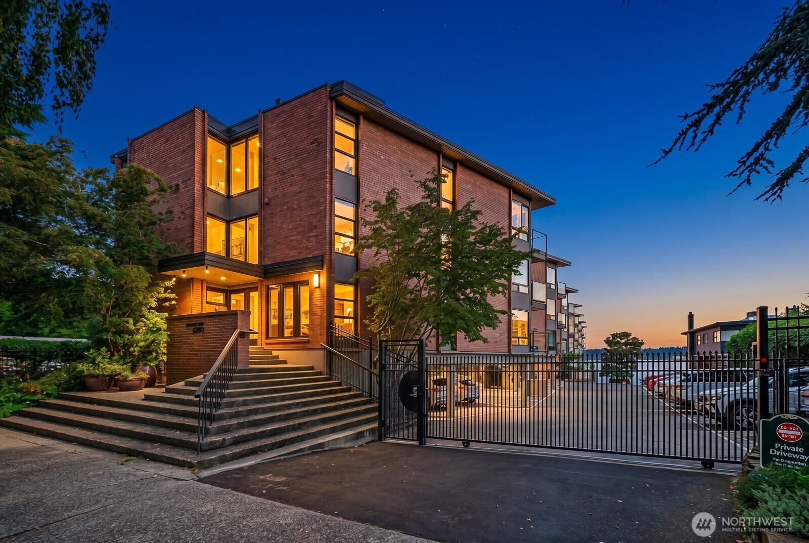 2360 43rd Avenue E, Seattle, WA 98112