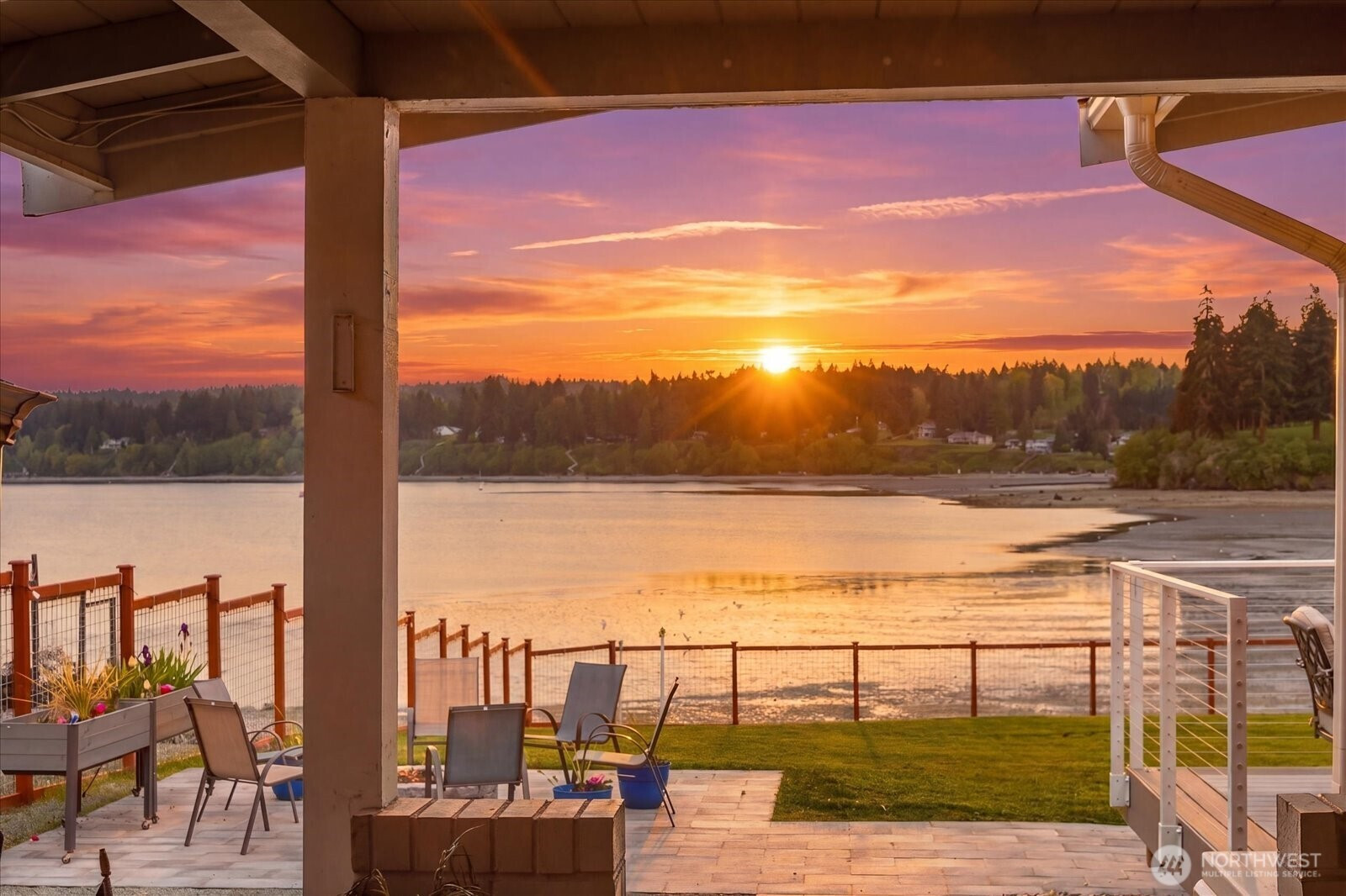 5333 Bercot Road, Freeland, WA 98249